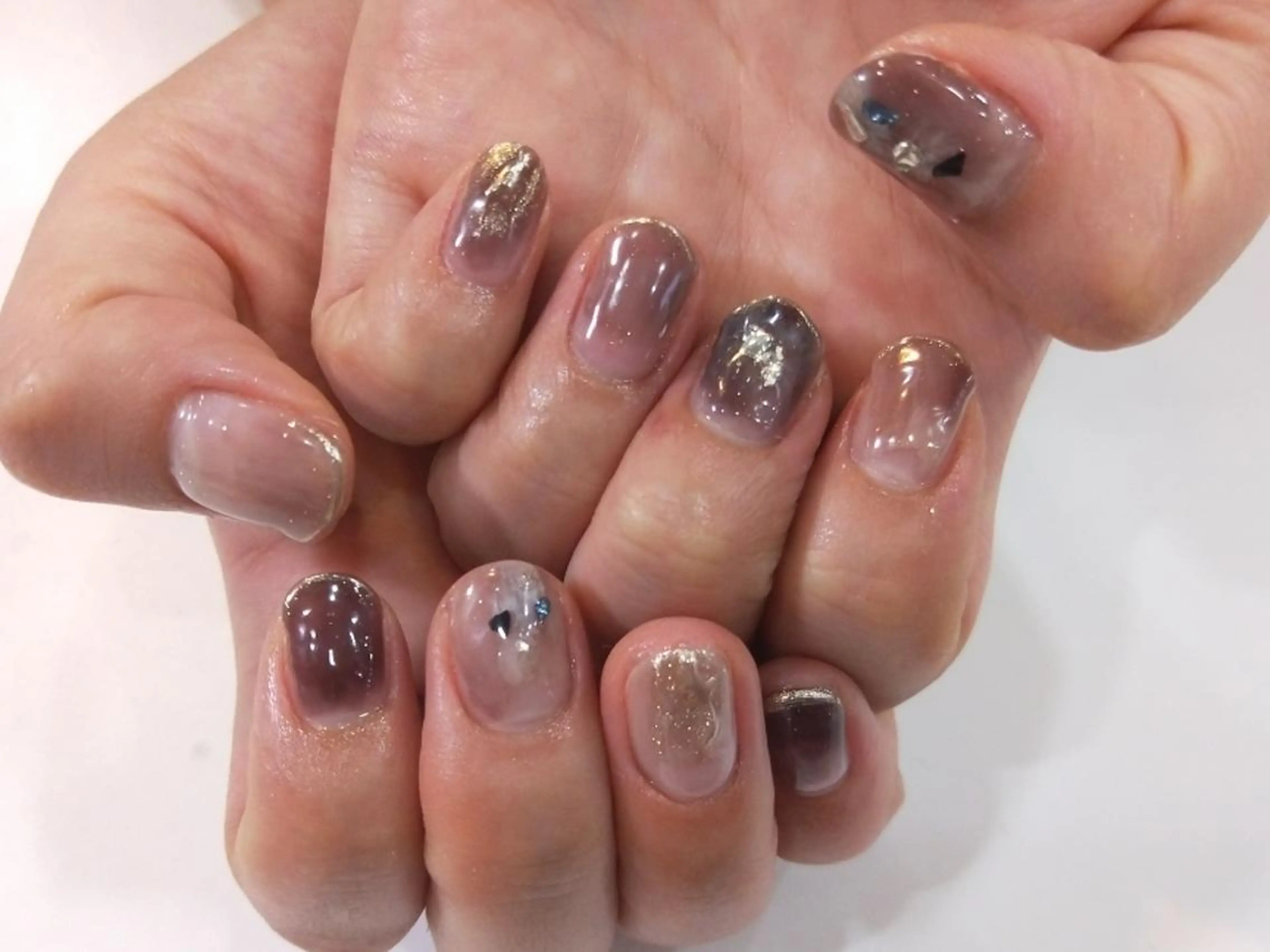 ネイル ハンドネイル ハンドケア R'well所属・はばすみれ🎀ﾈｲﾙ 光ﾌｪｲｼｬﾙ ﾍｱのネイルデザイン