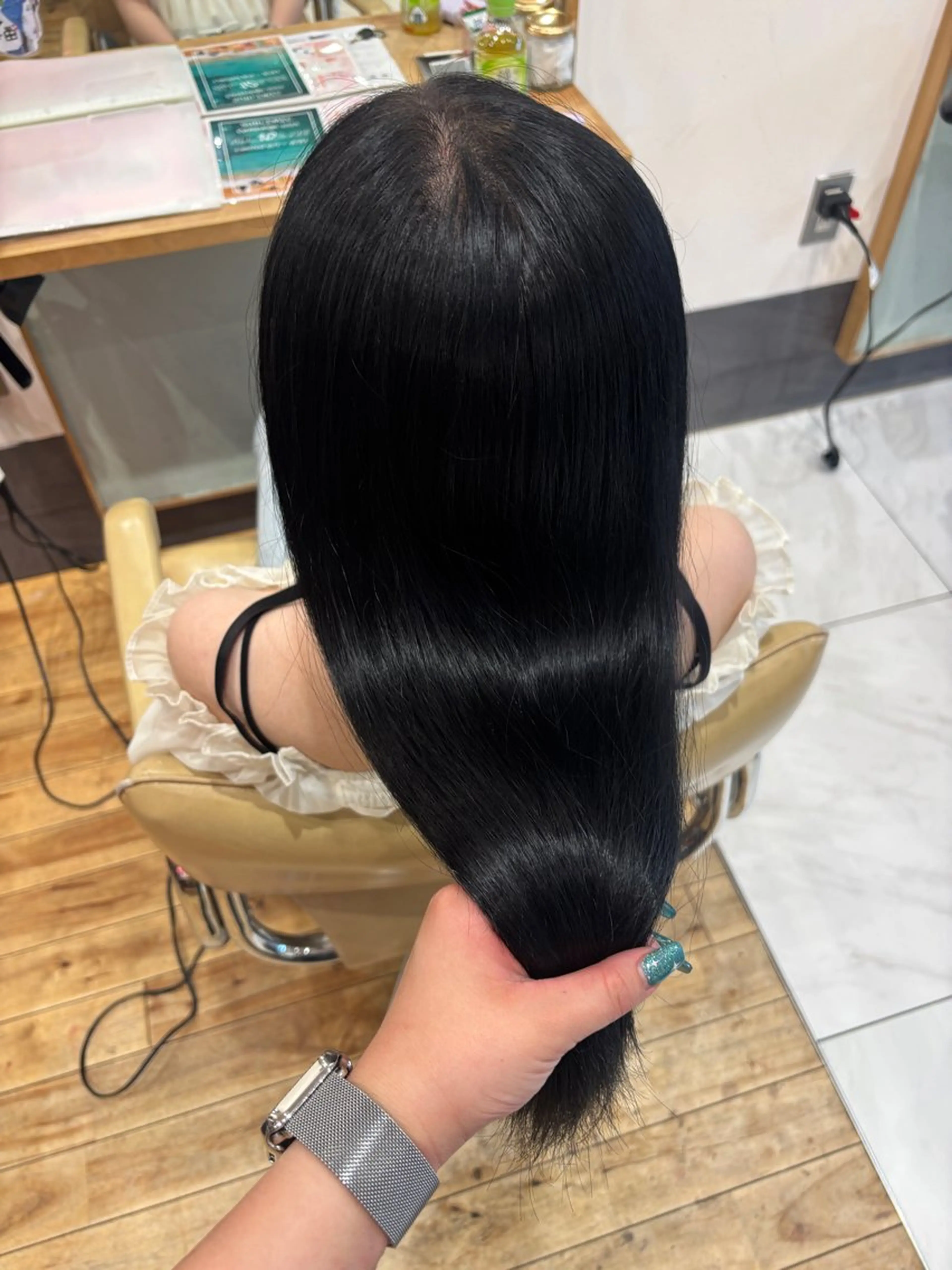 カラー ️🩵RINKA/ ハイトーンカラー🩵のヘアスタイル