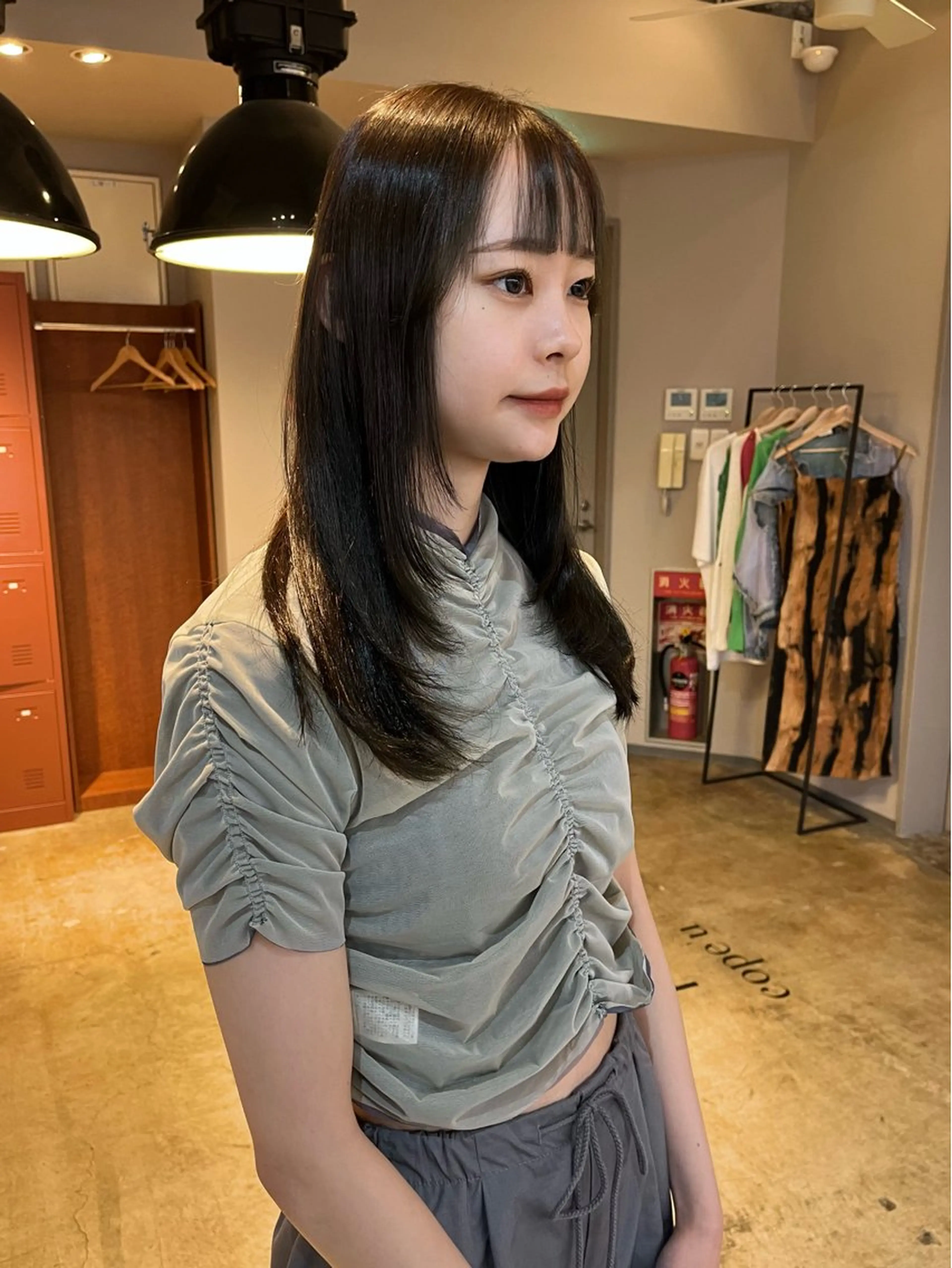 ミディアム カラー 透明感カラー オリーブカラー カット ヘアカラー トリートメント 🩷ハイトーン透明感 レイヤー🩷ユリカのヘアスタイル