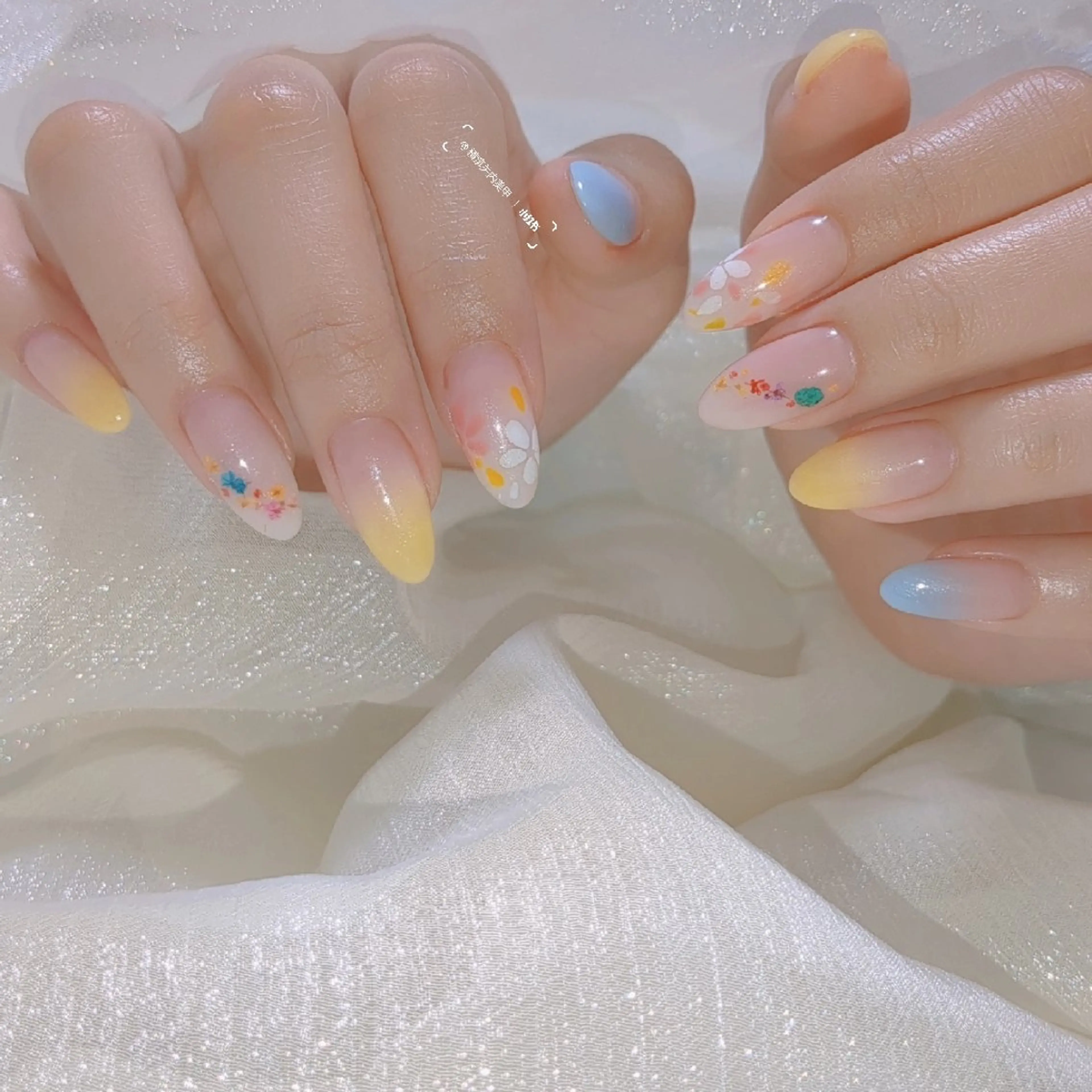 ネイル ハンドネイル E·U·B ネイル所属・横浜市中区曙町 E·U·Bネイルのネイルデザイン