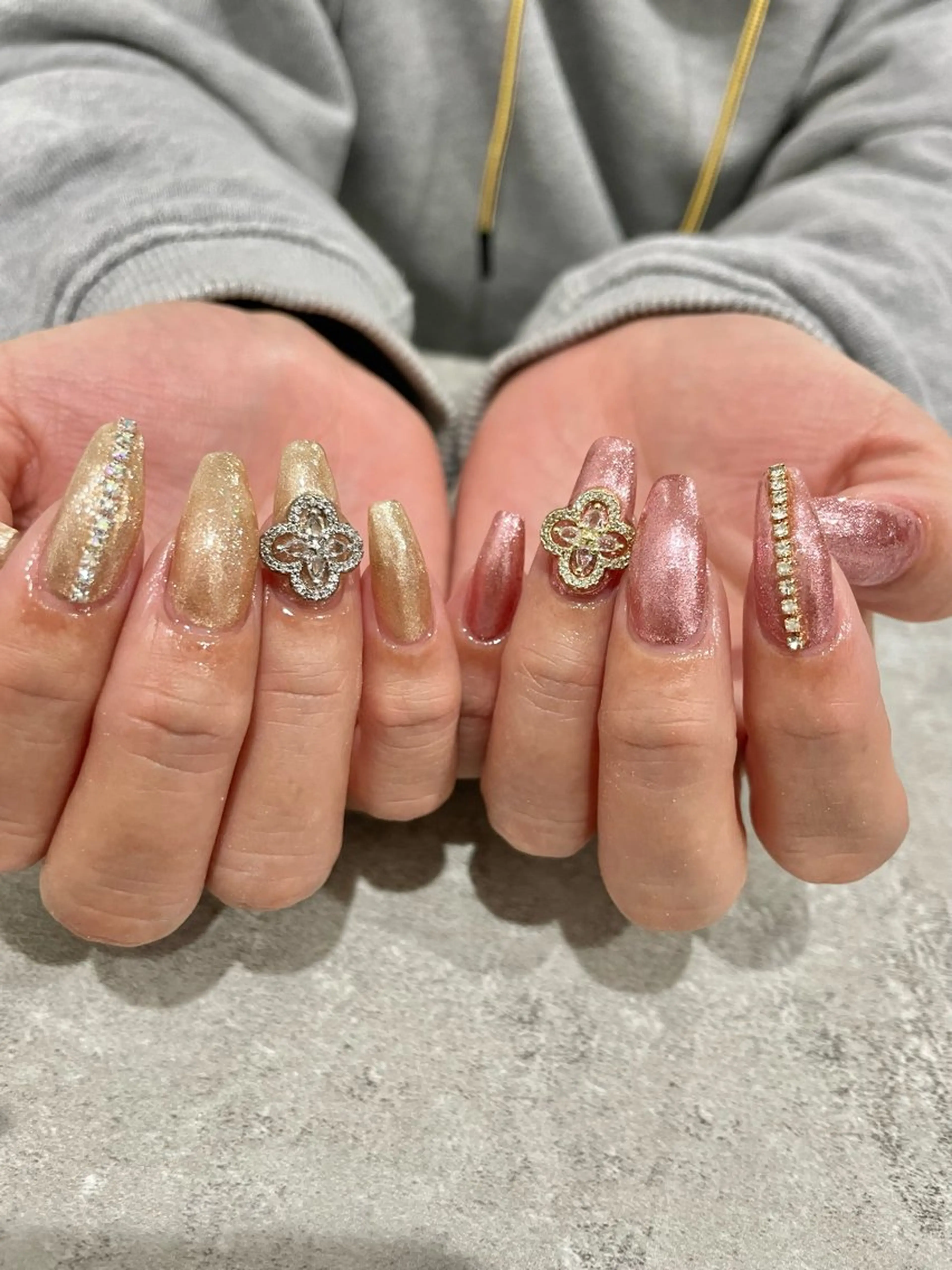 ネイル 持ち込み ハンドネイル Raviliss ♡のネイルデザイン