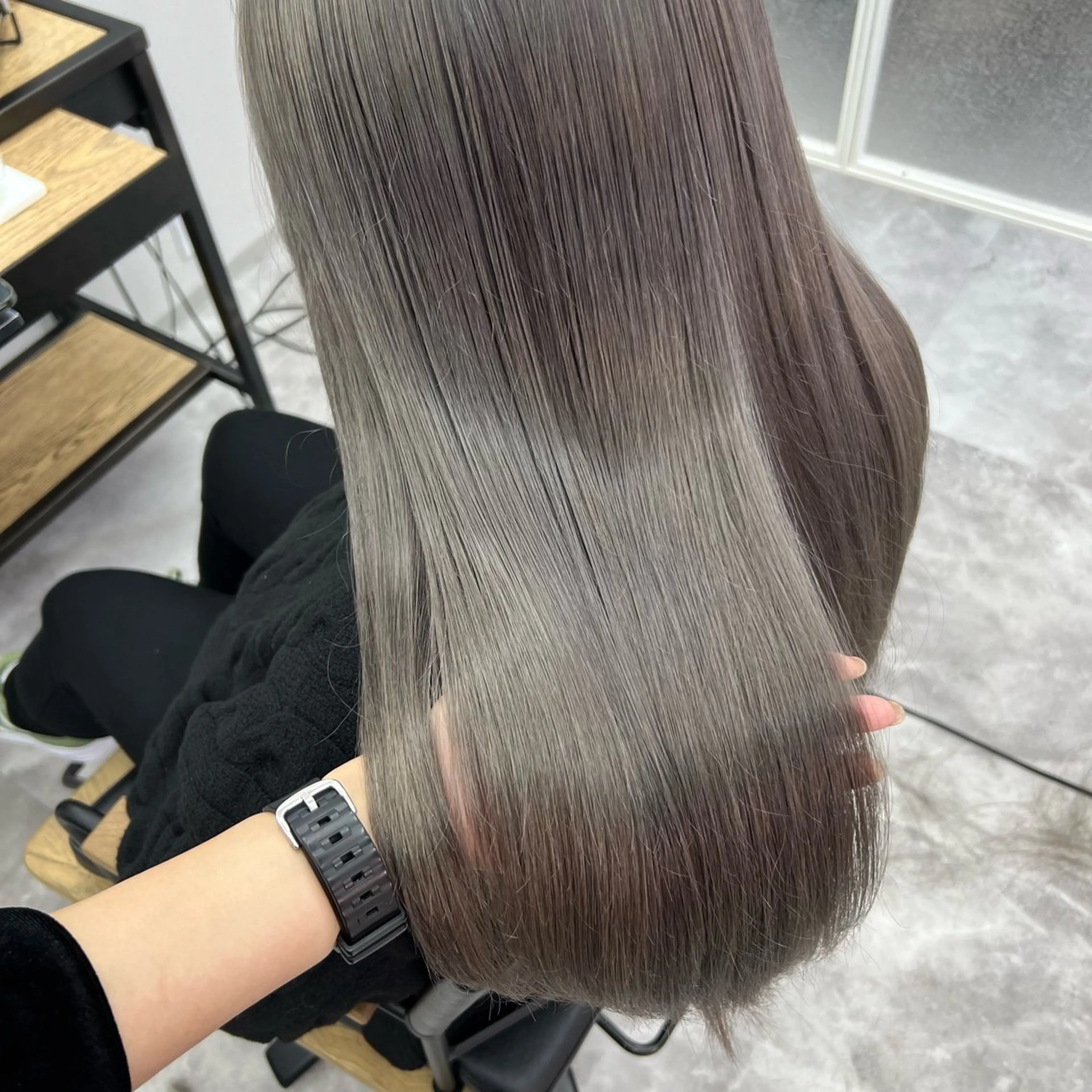 セミロング カット ヘアカラー トリートメント 岸下 理緒のヘアスタイル