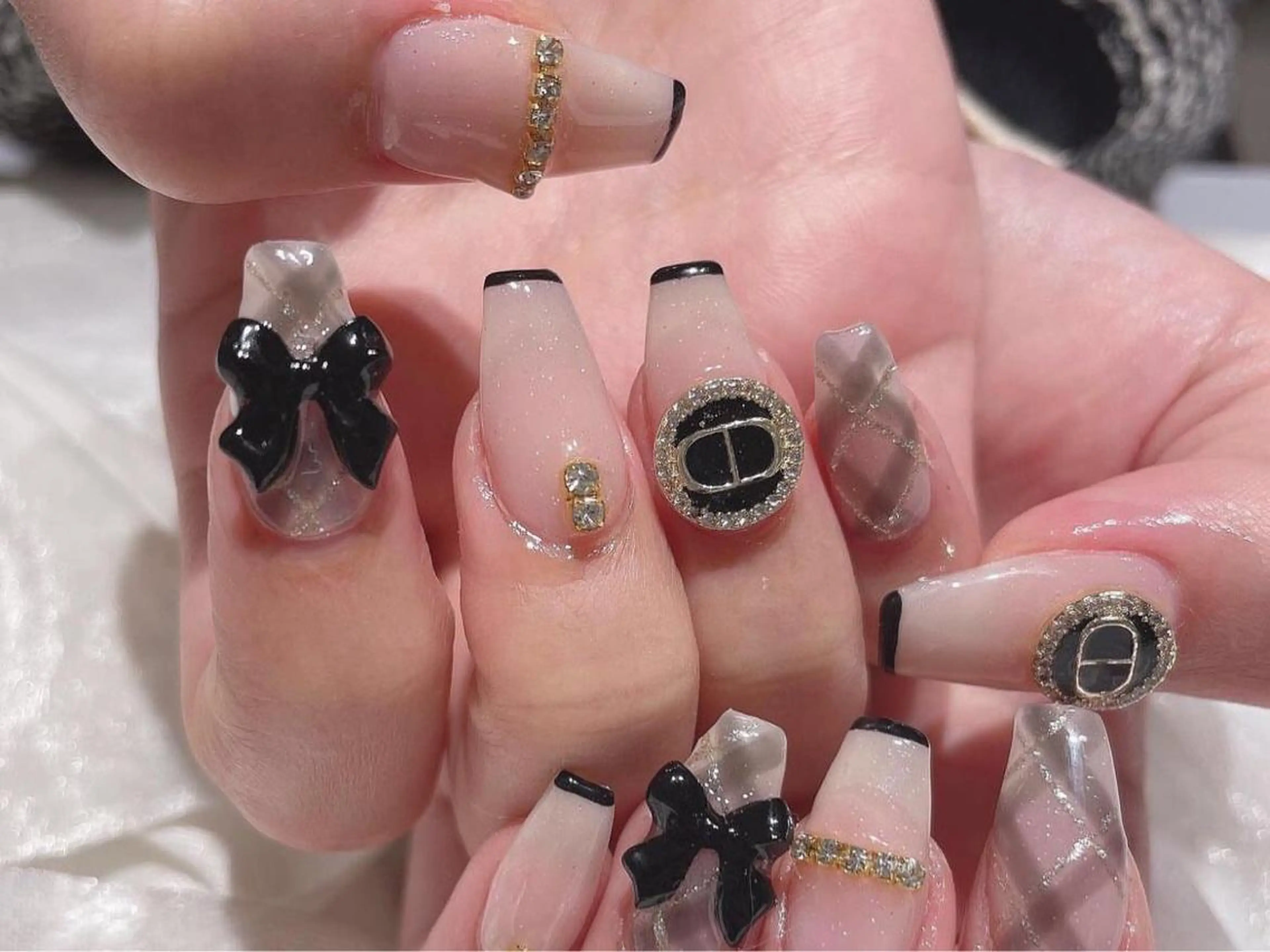 ネイル ハンドネイル VIVIAN リサのネイルデザイン