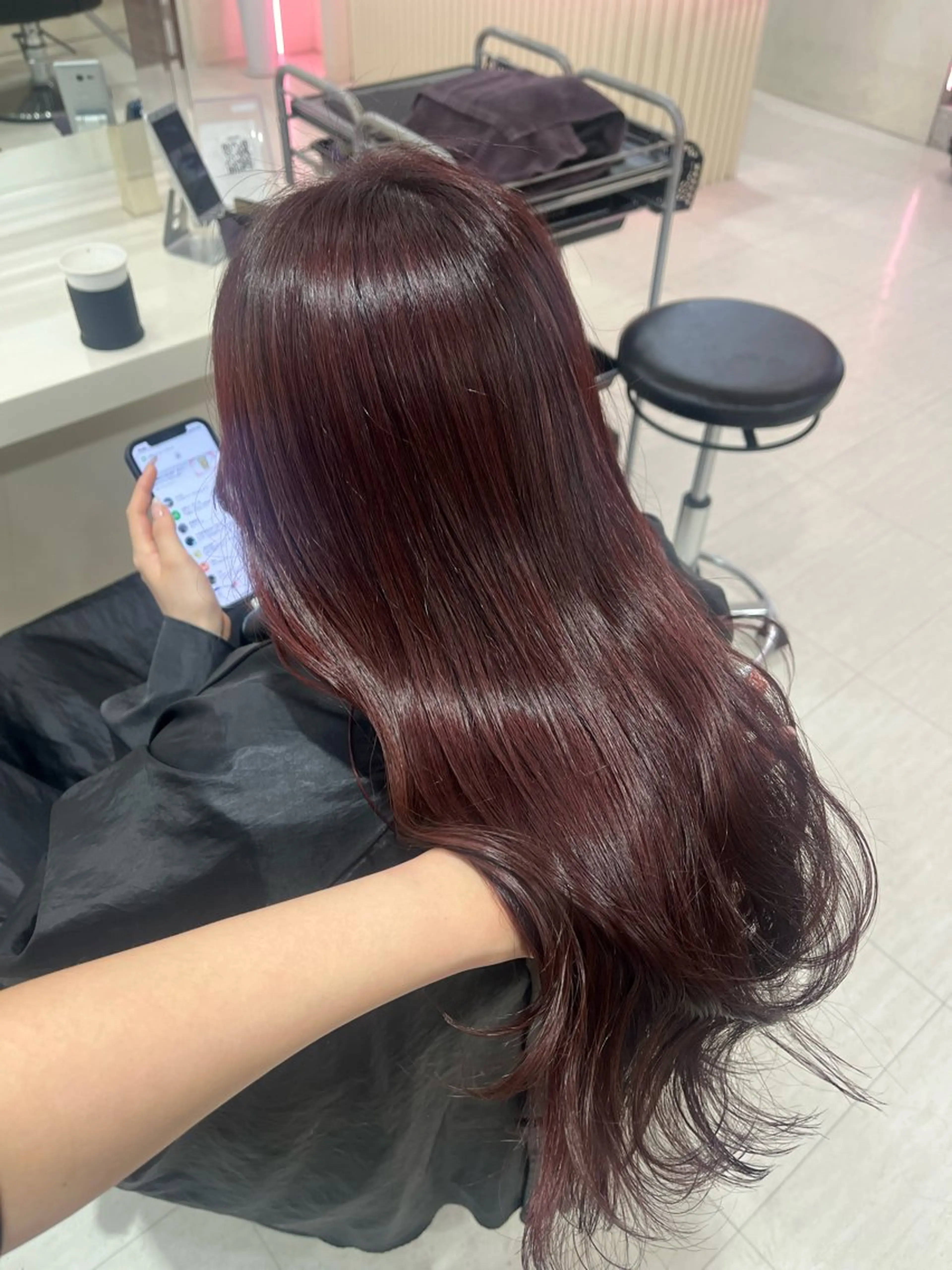 ロング カラー レッドカラー 大人上品ベージュ 🎀HARUNAのヘアスタイル