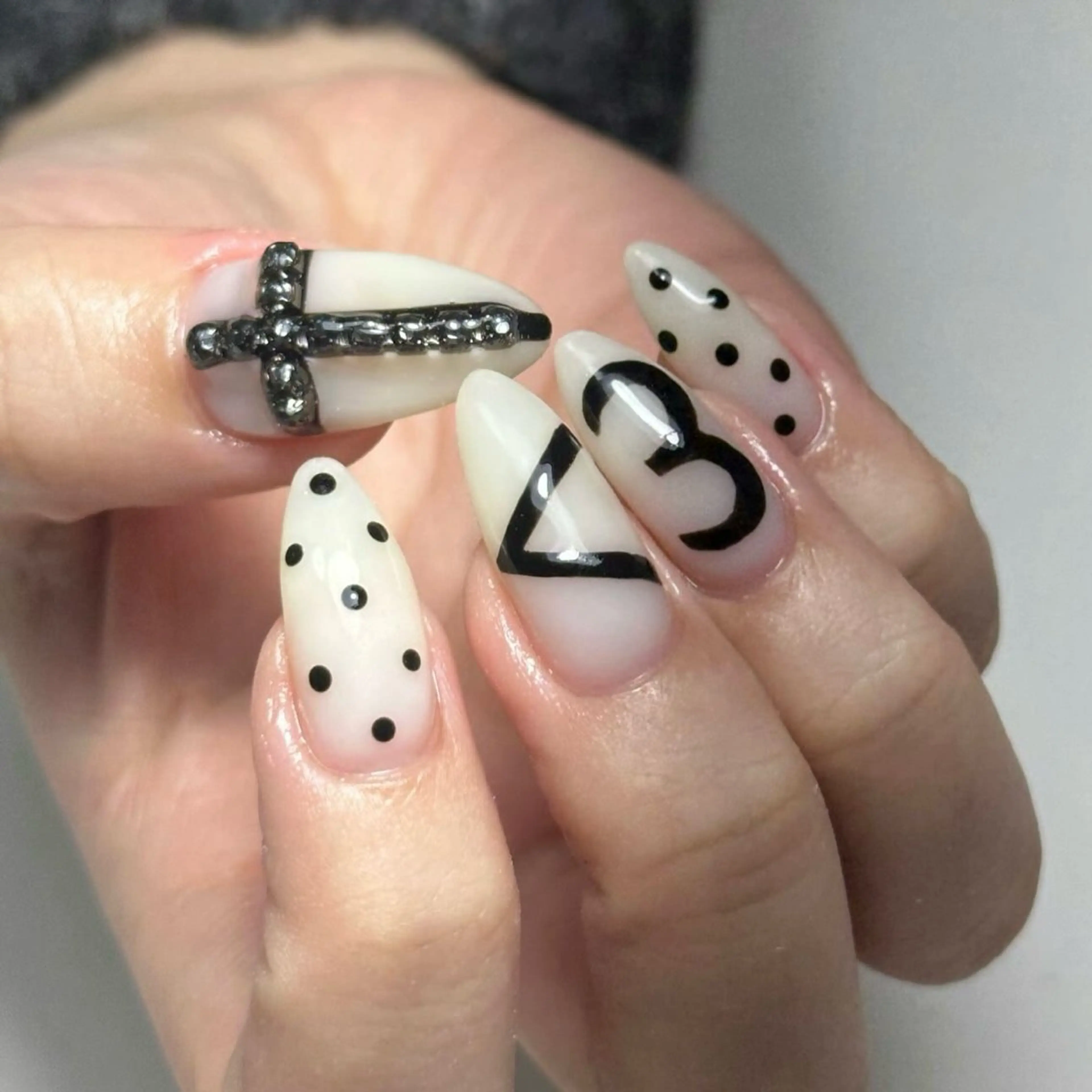 ネイル ハンドネイル kiki nailsalon所属・すいか 🍉のネイルデザイン