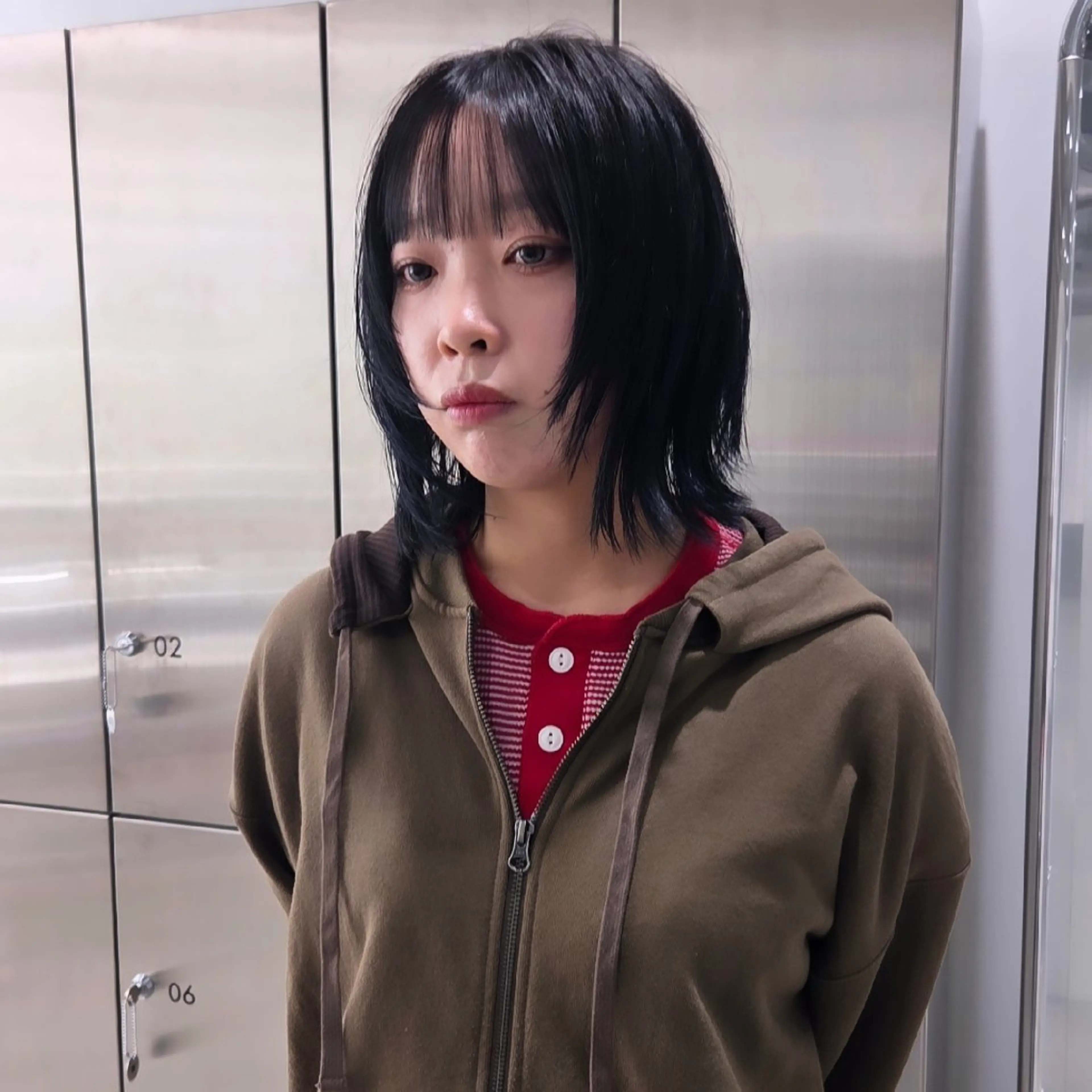 ミディアム 切りっぱなしボブ ボブレイヤー ボブ くびれヘア タンバルモリ カット ill 天神大名所属・YOKUTO 前下りボブ/レイヤーのヘアスタイル