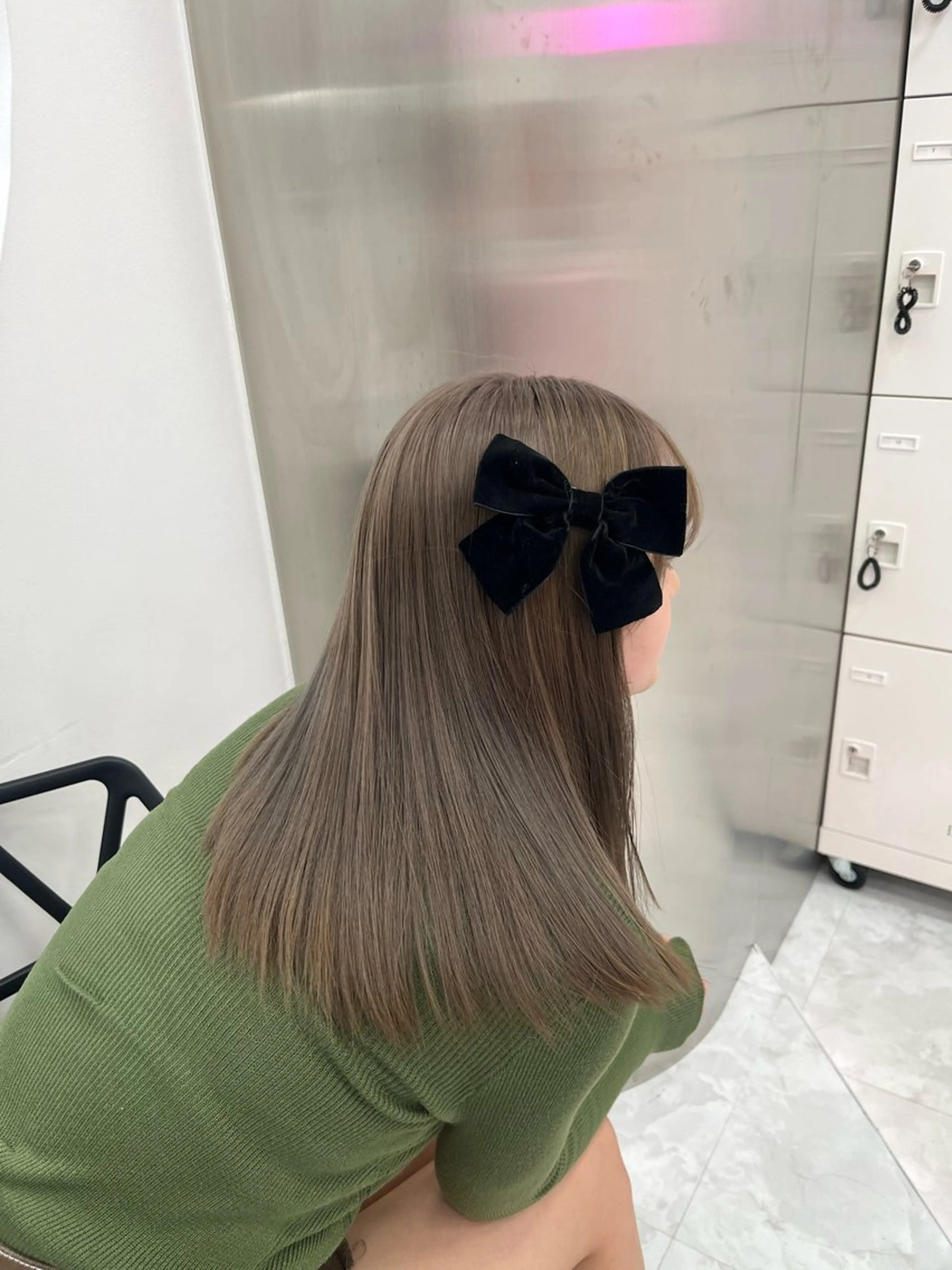 ロング ヘアカラー トリートメント ヘッドスパ ヘアセット ❤︎ワンホンガーリー なハイトーンヘア❤︎のヘアスタイル