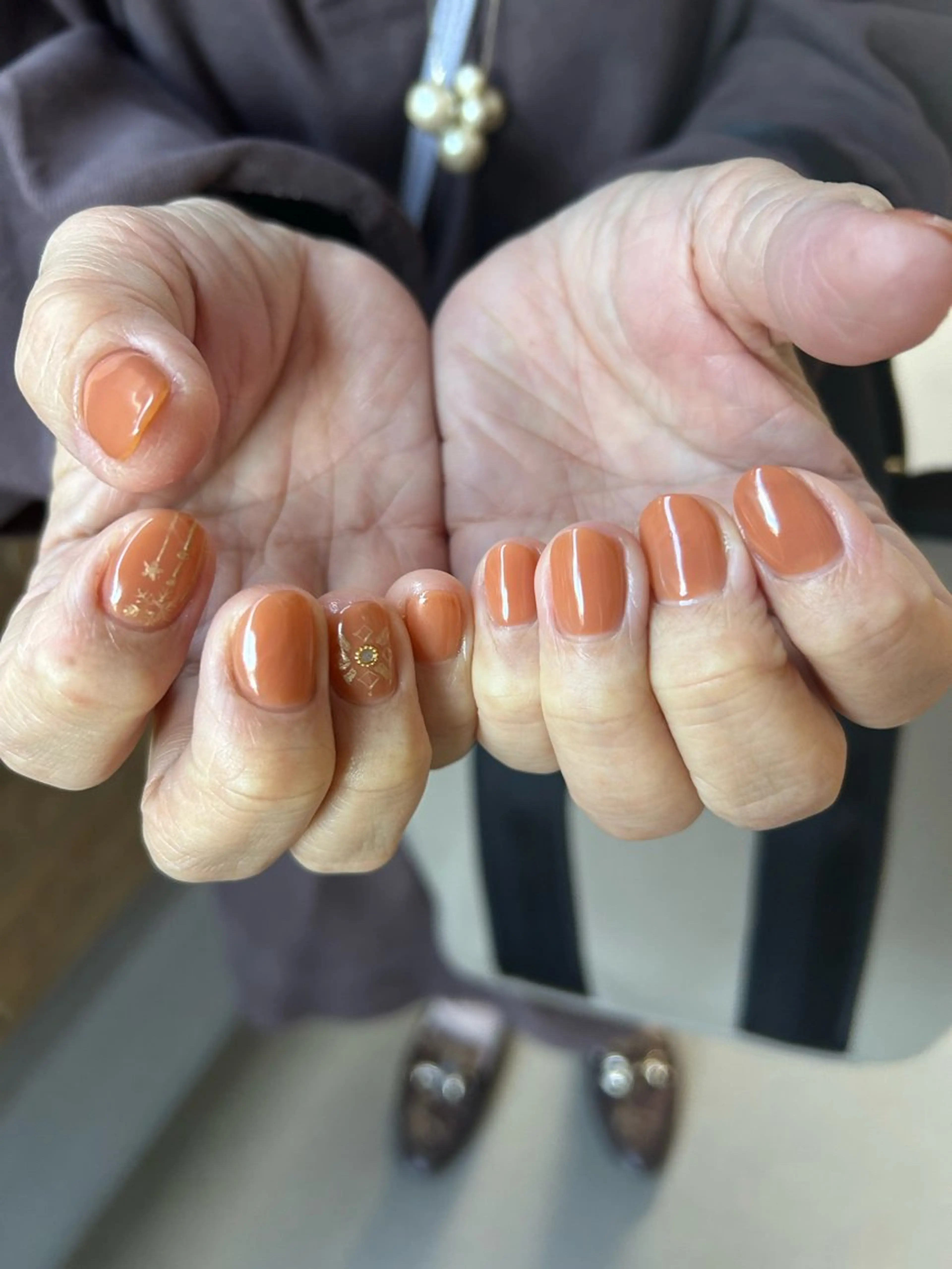 ネイル アートネイル ゴールド 冬ネイル クリスマス ハンドネイル 自宅サロン♡ Mamiのネイルデザイン