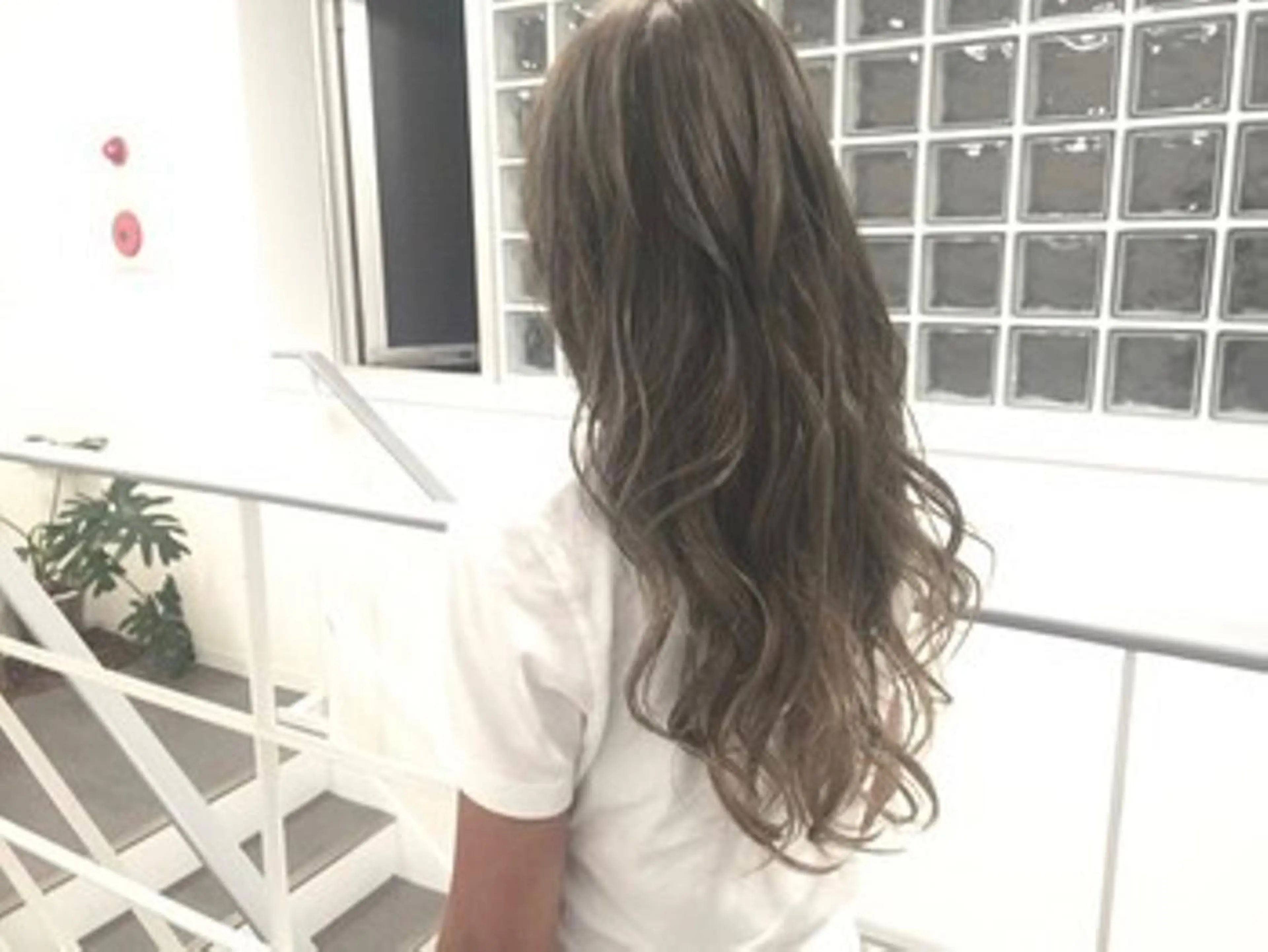 ロング 外国人風カラー ハイライト the BRIDGE hair salonのヘアスタイル