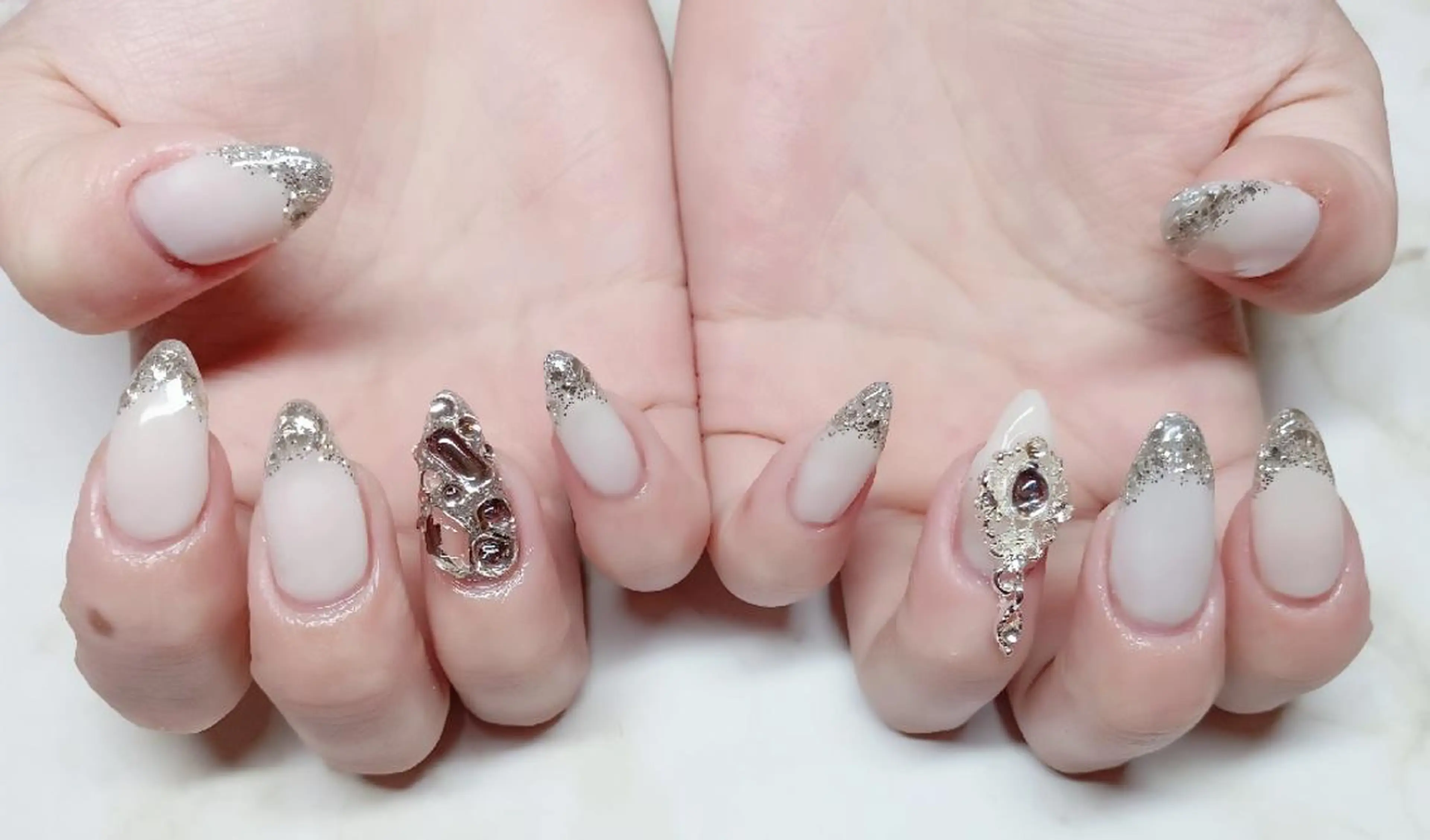 ネイル キラキラネイル ハンドネイル Nail Salon macherieのネイルデザイン