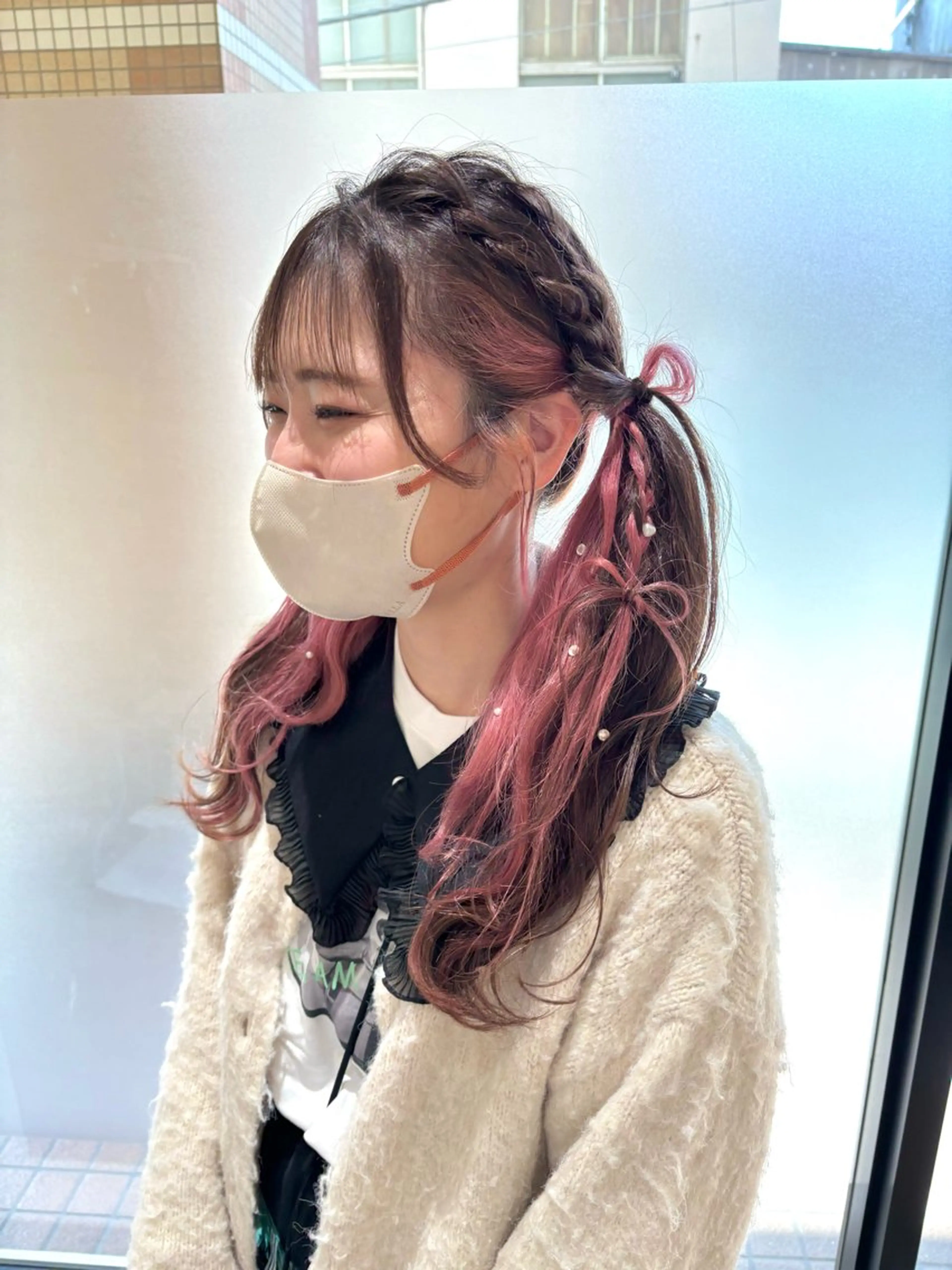 ロング ヘアアレンジ ツインテール ヘアセット miwa♡暖色カラー 盛れる顔周り.ヘアメのヘアスタイル