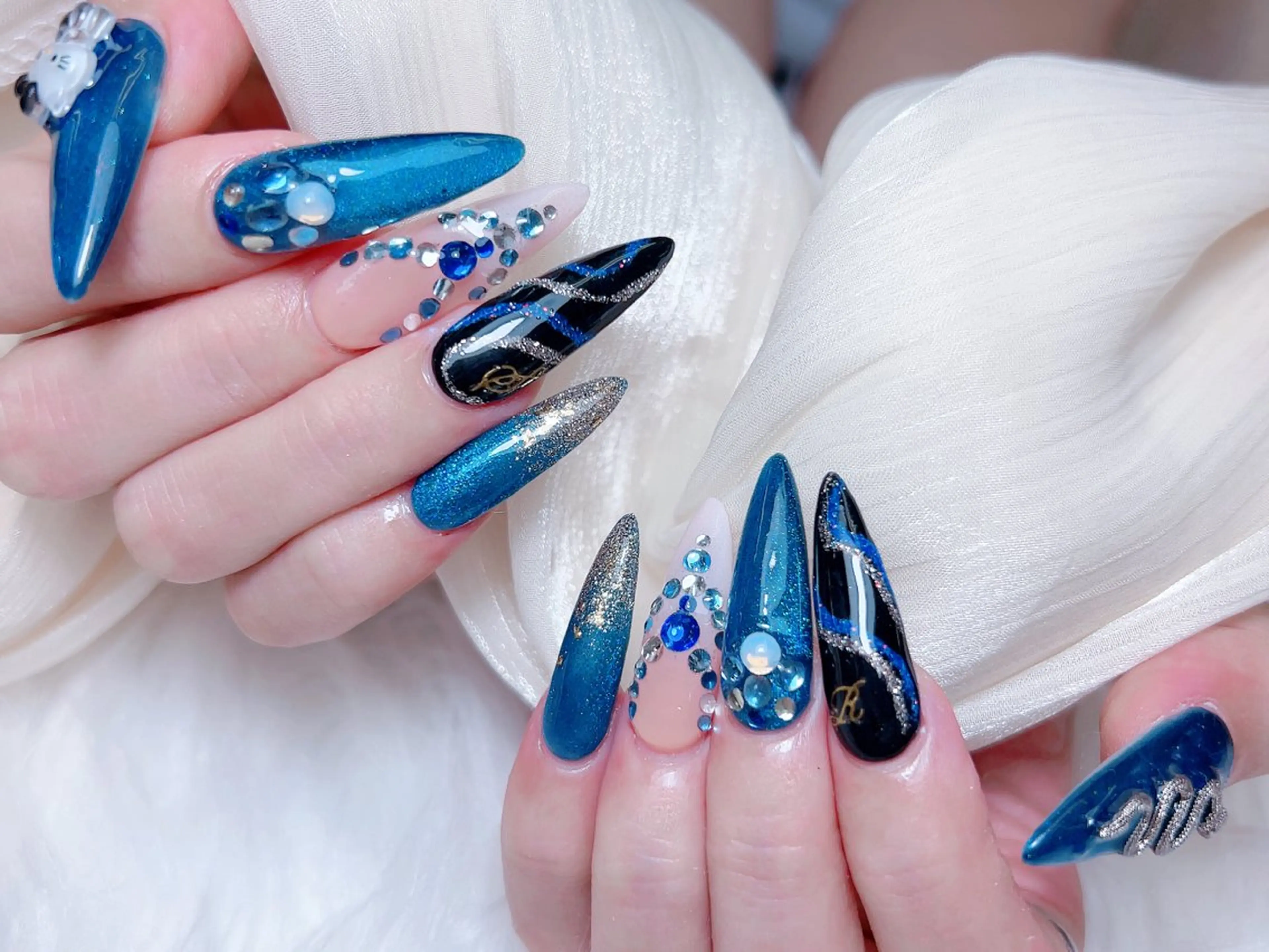 ネイル ハンドネイル 🎀Ｍ nails✨ ビューティーのネイルデザイン