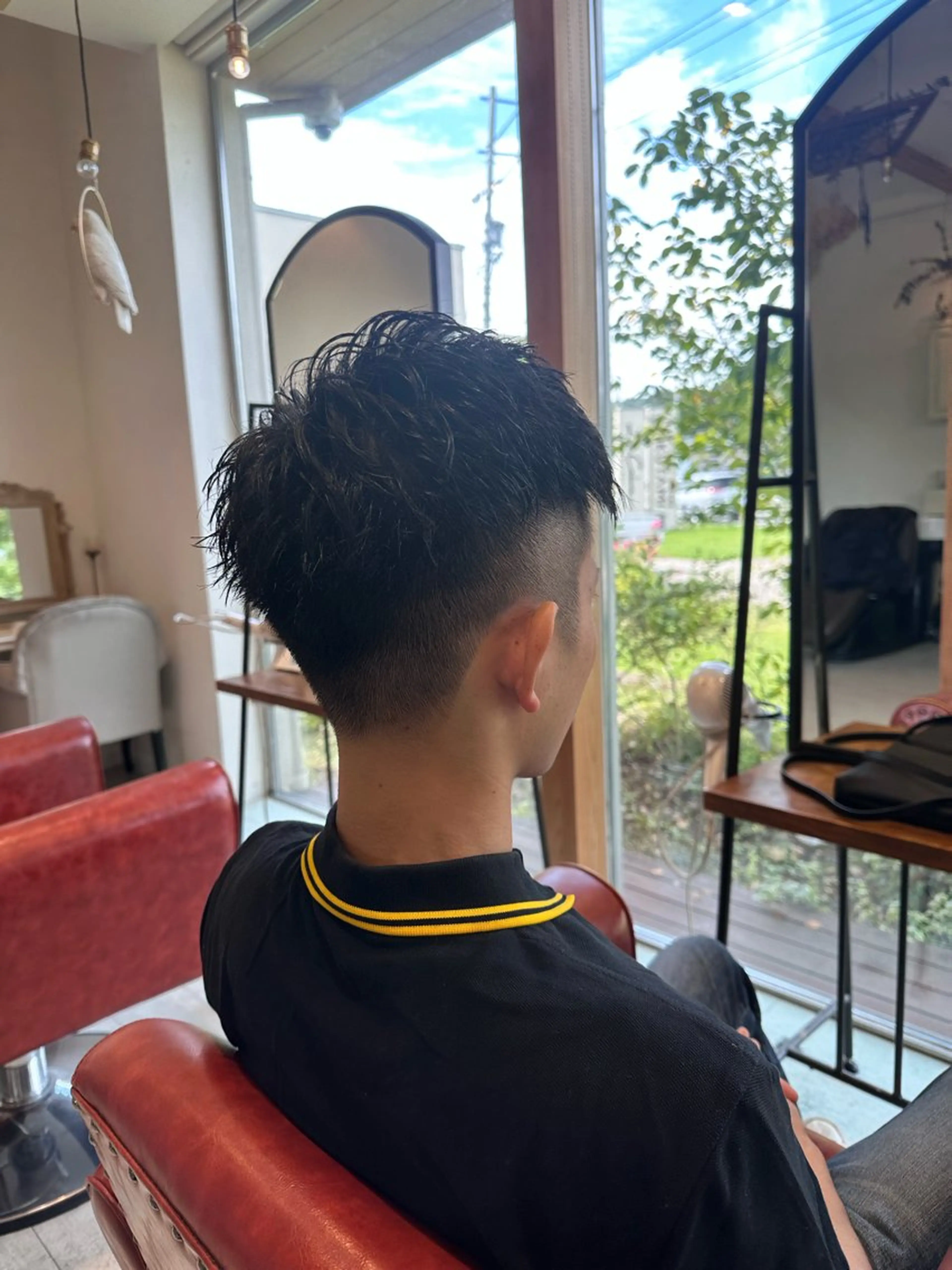 メンズ and c所属・NISHI （ニシ）のヘアスタイル