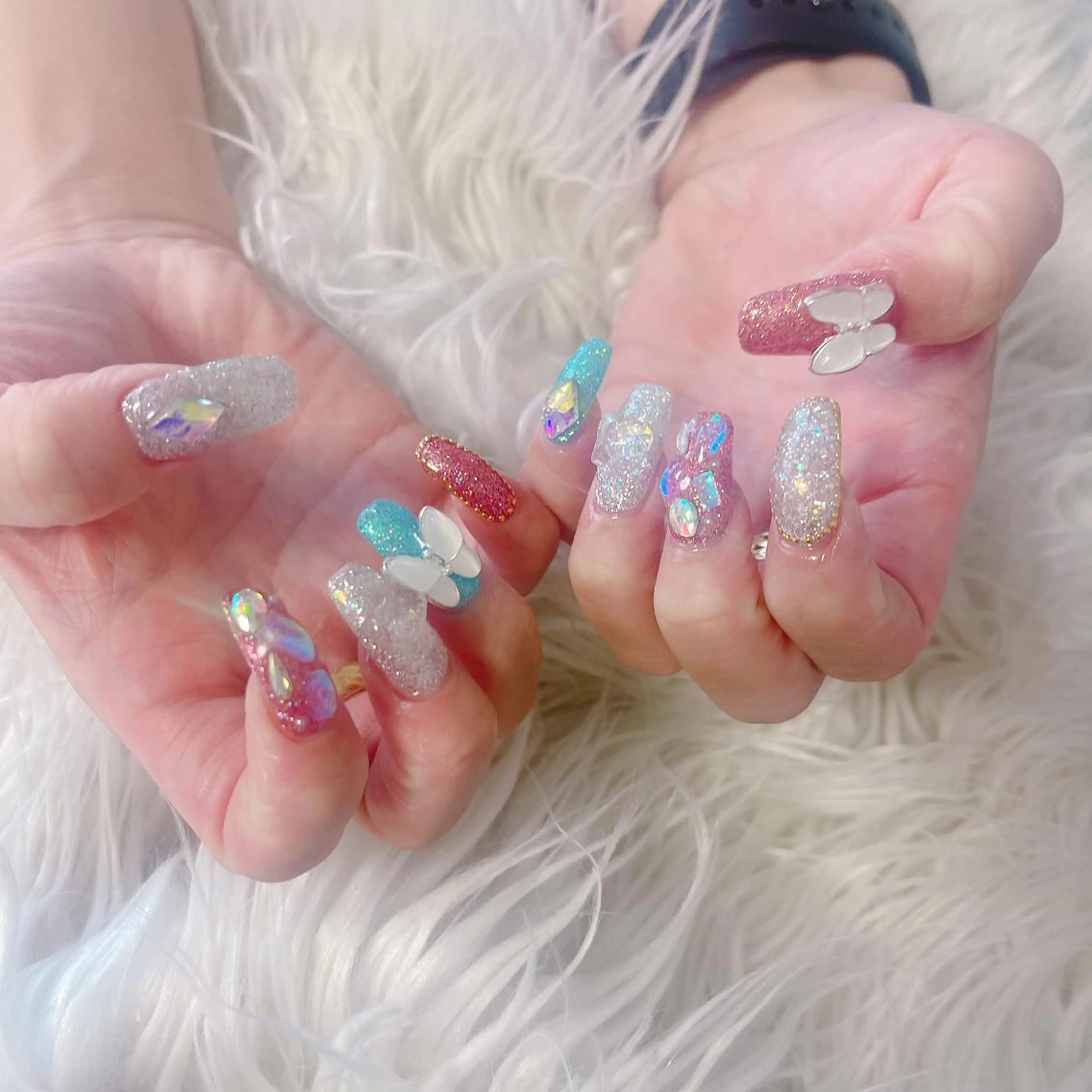 ネイル 氷ネイル・うるうるネイル キラキラネイル ハンドネイル celica所属・松田 由真のネイルデザイン