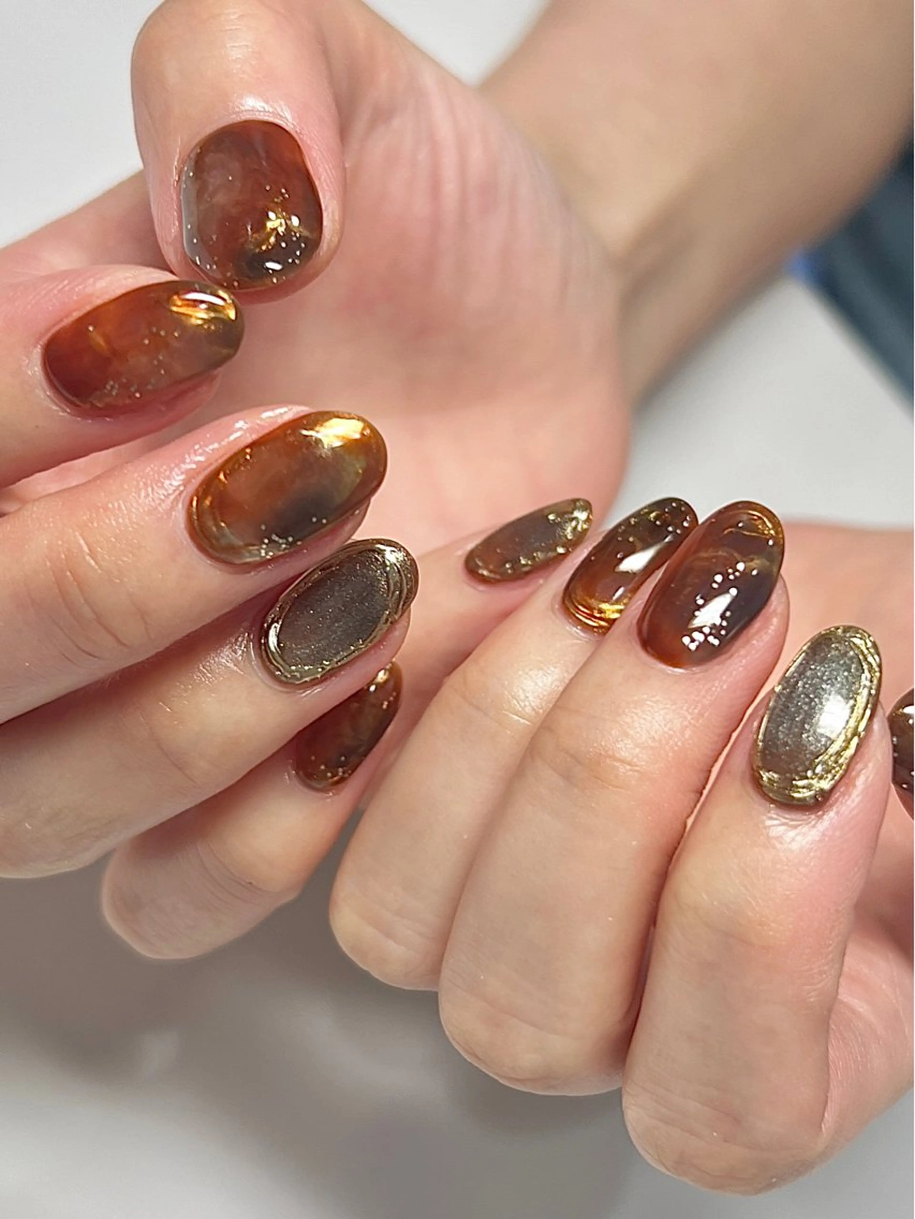 ネイル べっ甲ネイル ニュアンスネイル ハンドネイル REHTOF ｜朝7時Open☀️のネイルデザイン