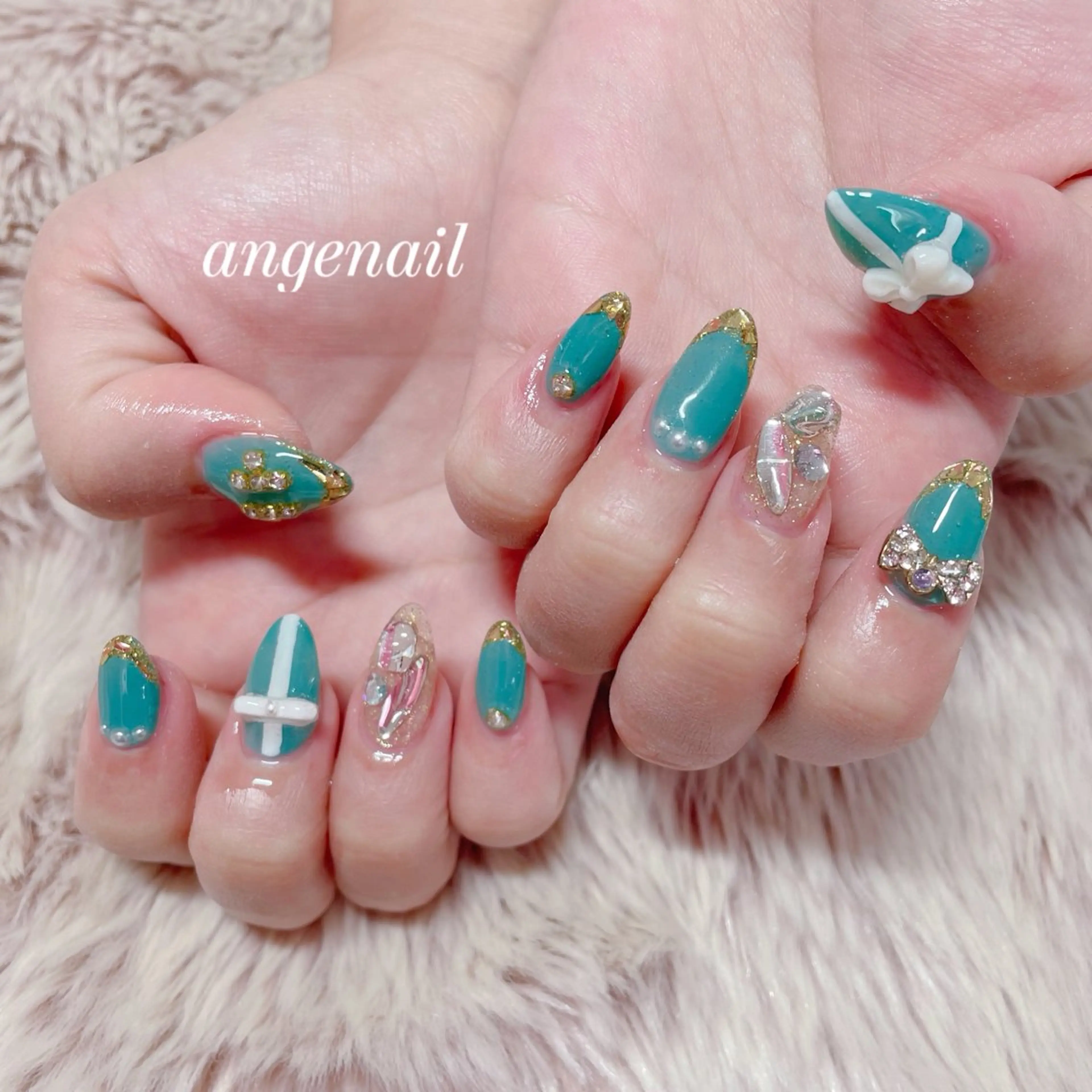 ネイル ハンドネイル オーナーネイリスト MAKIのネイルデザイン