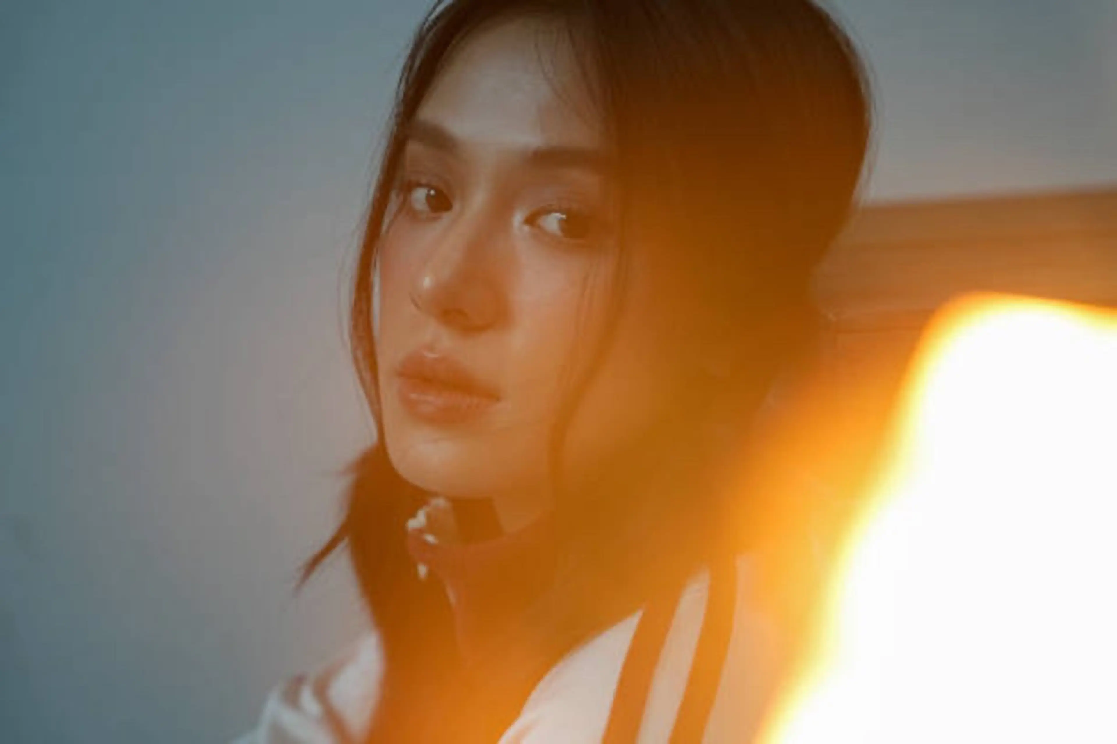 毛流れ自由自在HBL+ホワイトニング20分照射☺️🙏🏻お試し¥7,700眉メイク付き💄の写真