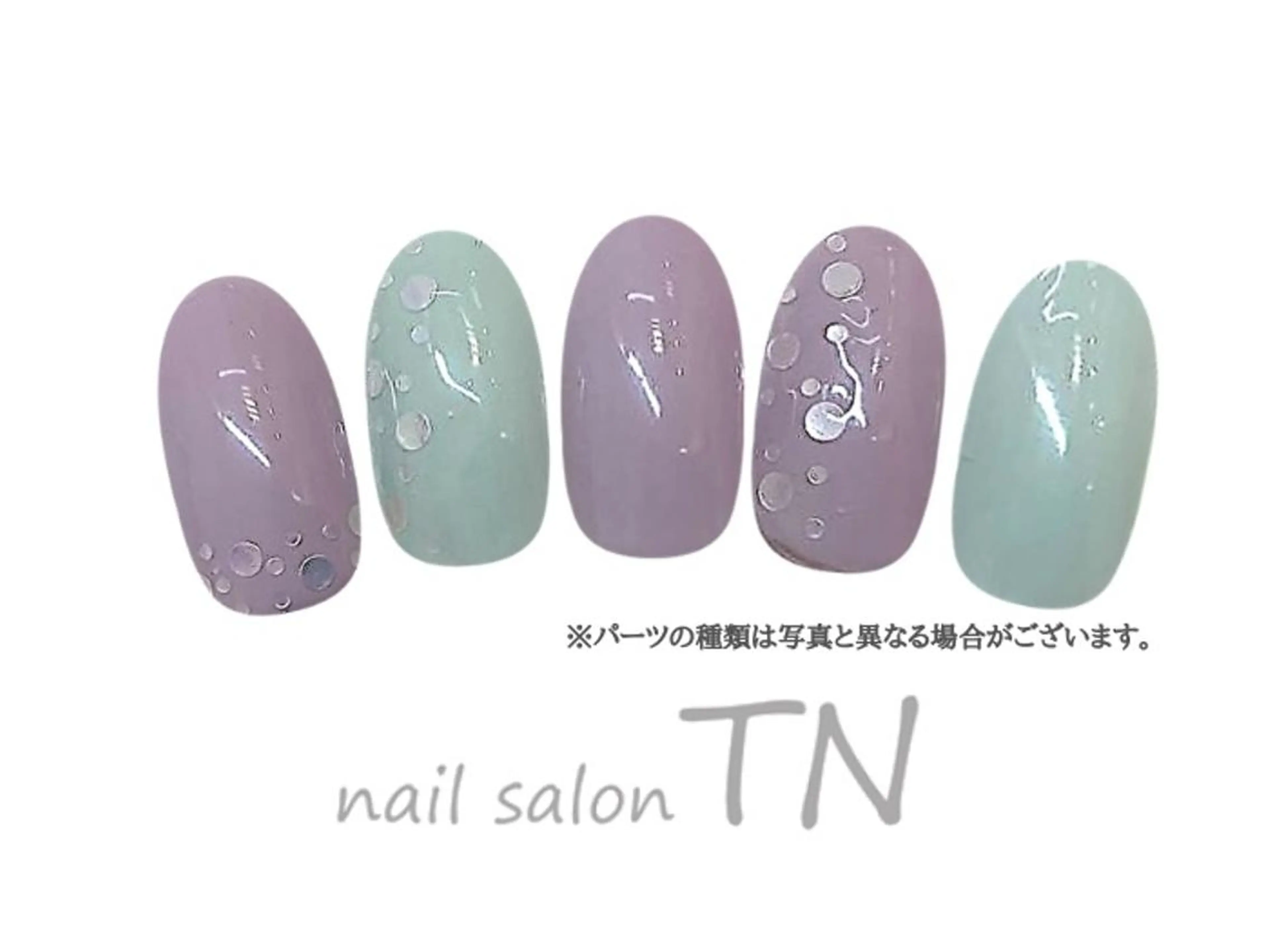 ミディアム ハンドネイル 矢川 まどかのネイルデザイン