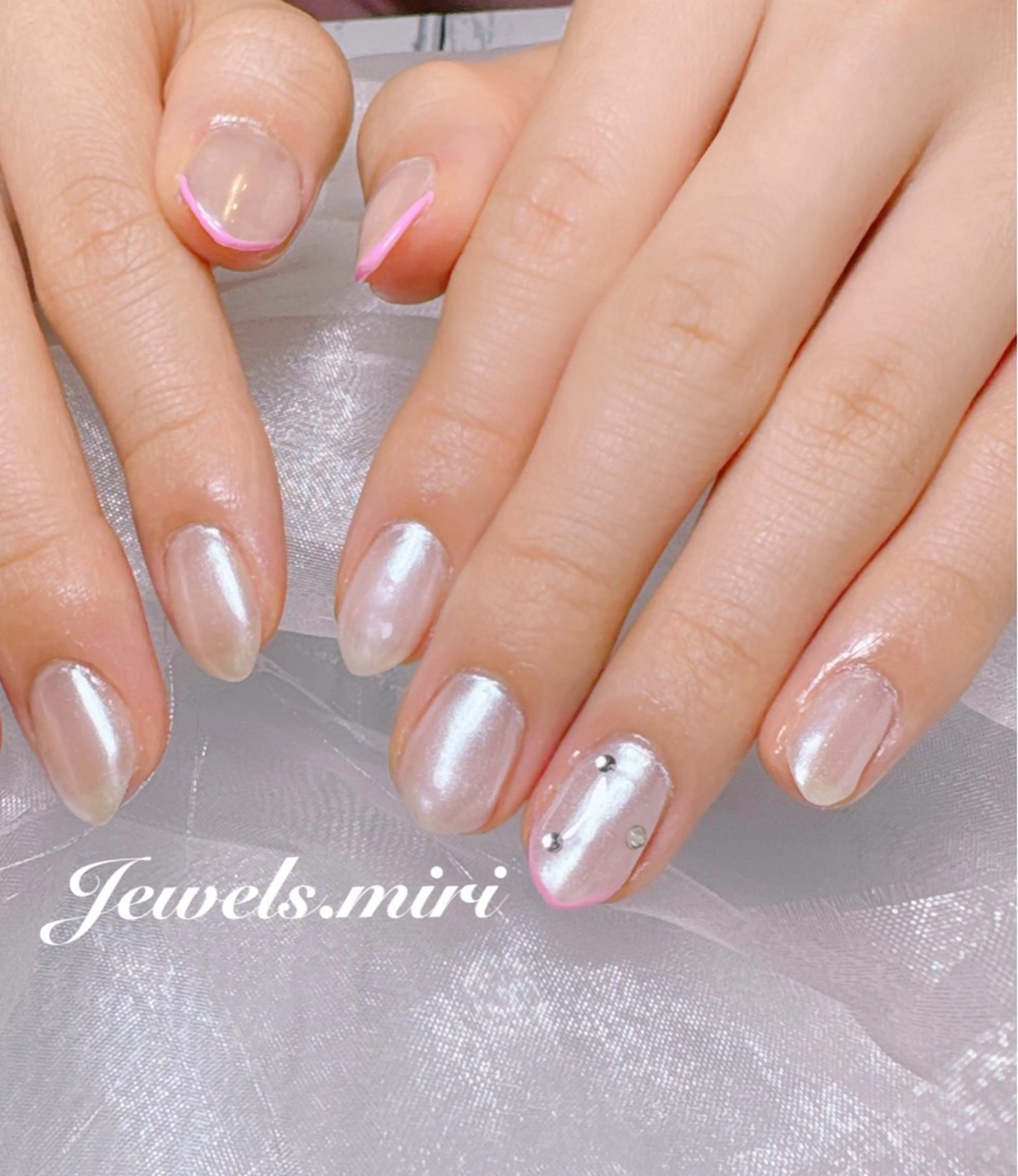 ネイル オーロラネイル フレンチネイル Jewels nail lily 白楽所属・ネイルサロン Jewels Mのネイルデザイン