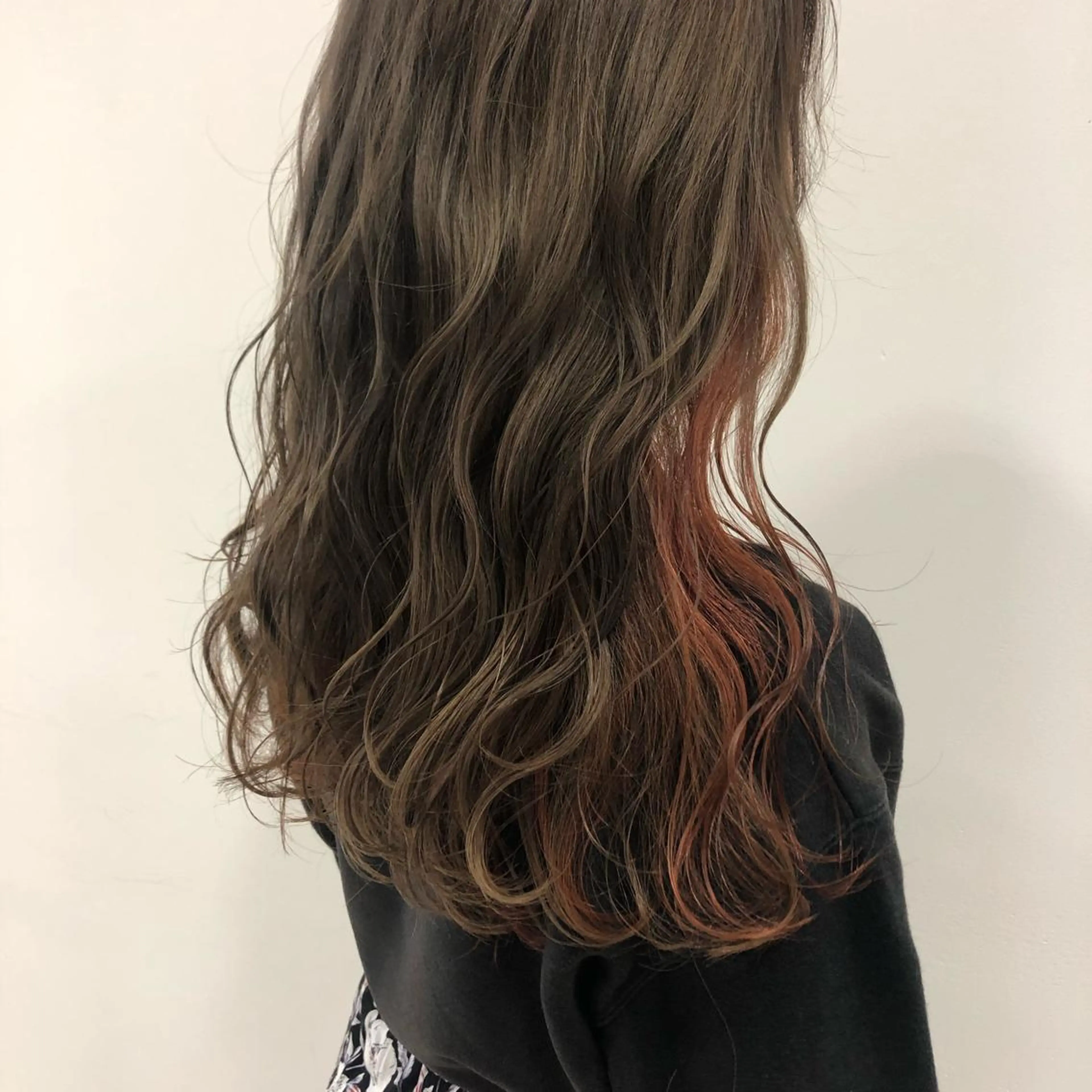 ロング GLROW haruhiのヘアスタイル