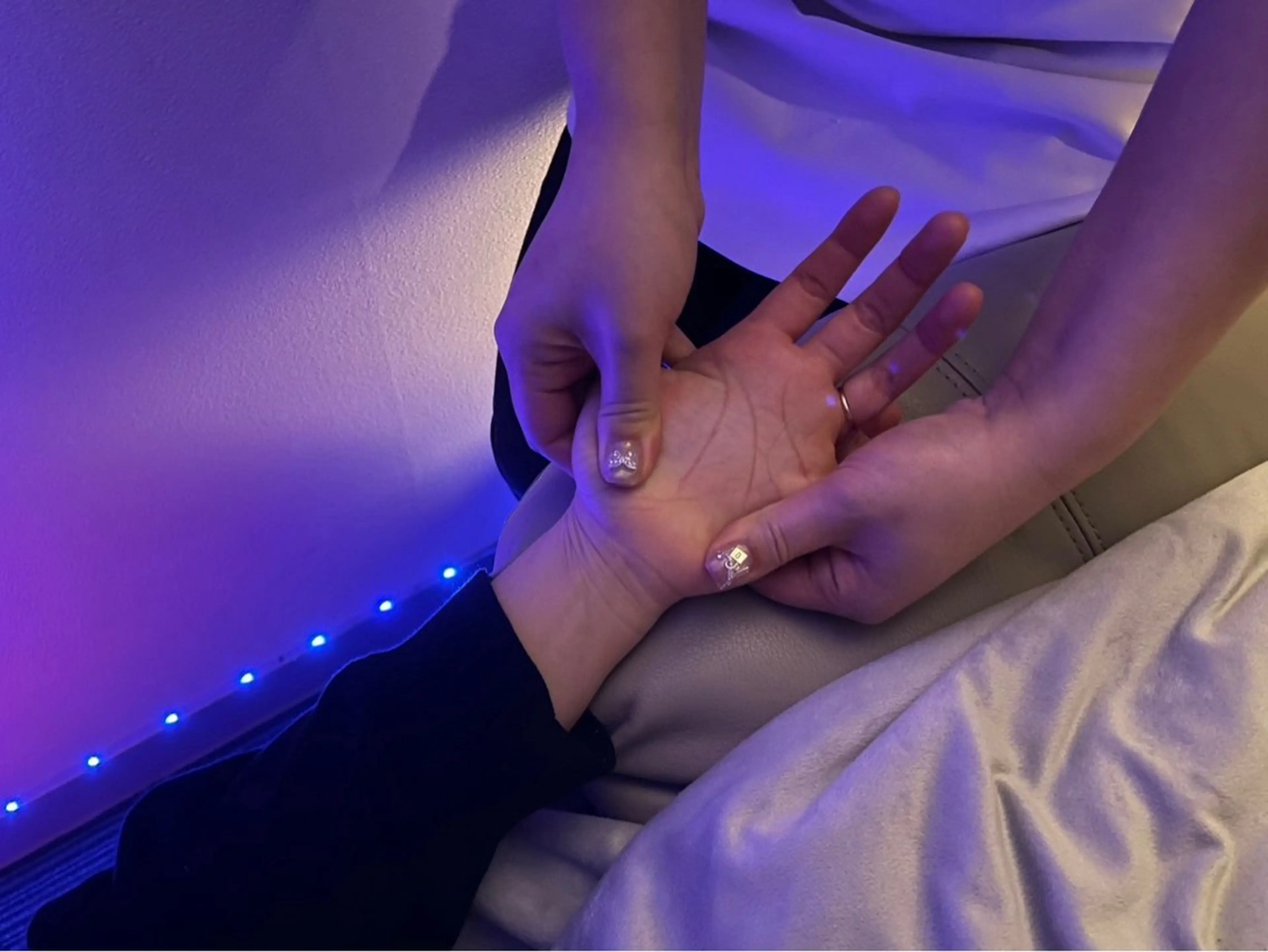 【平日限定】ドライヘッドスパ&ハンドケア　75分コースの写真