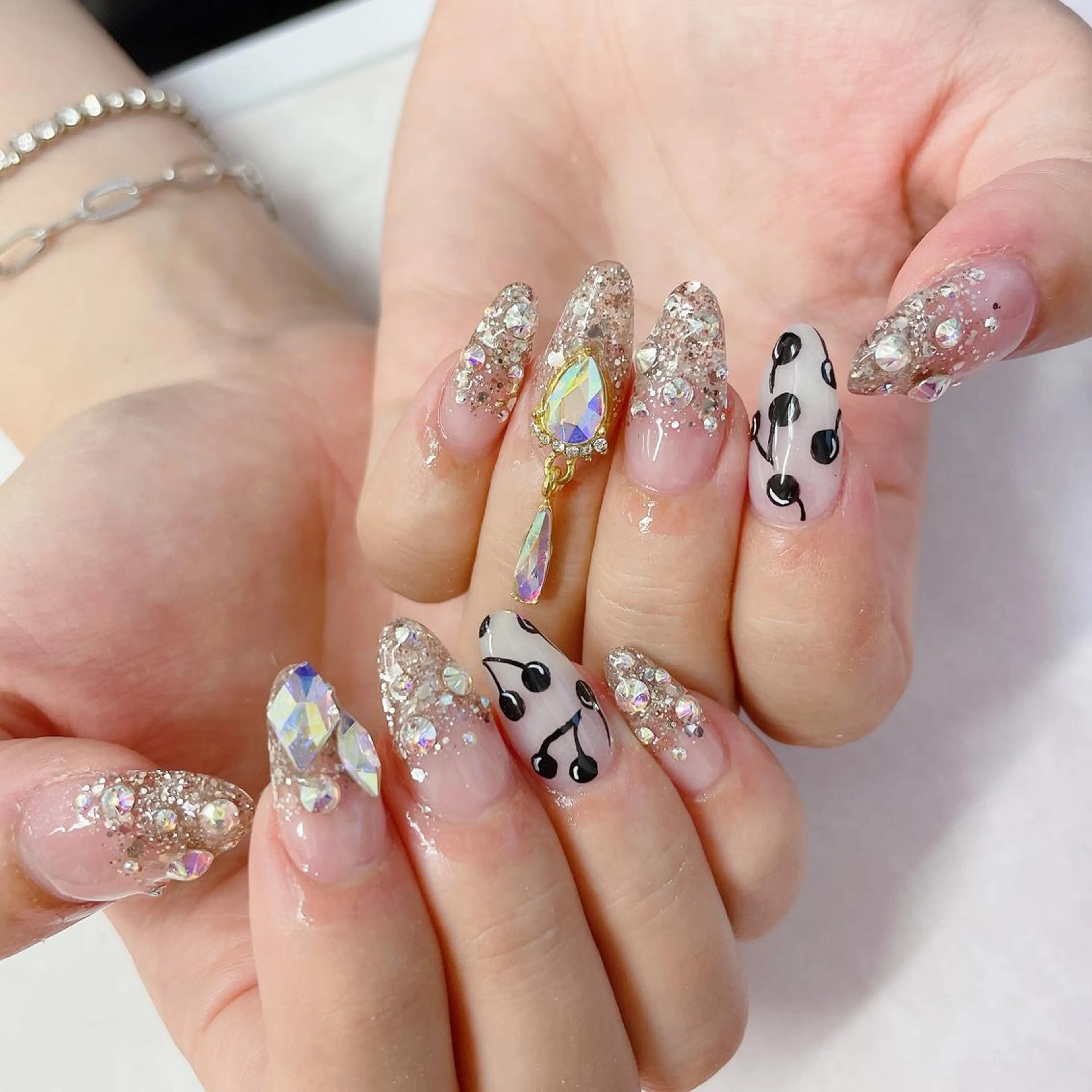 ネイル ハンドネイル NailSalonMooN所属・Nail Salon MooNのネイルデザイン