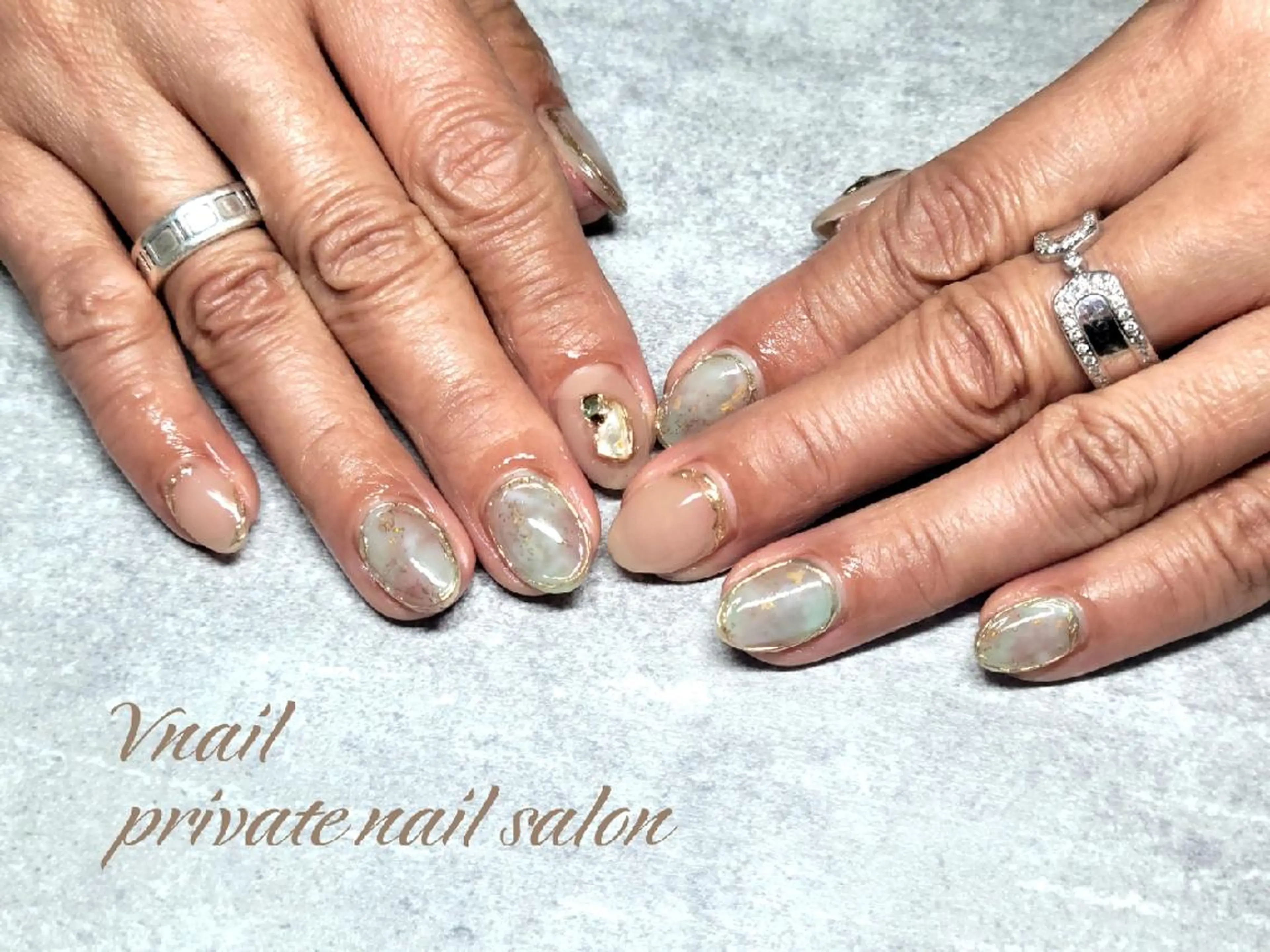 ネイル V. nailのネイルデザイン