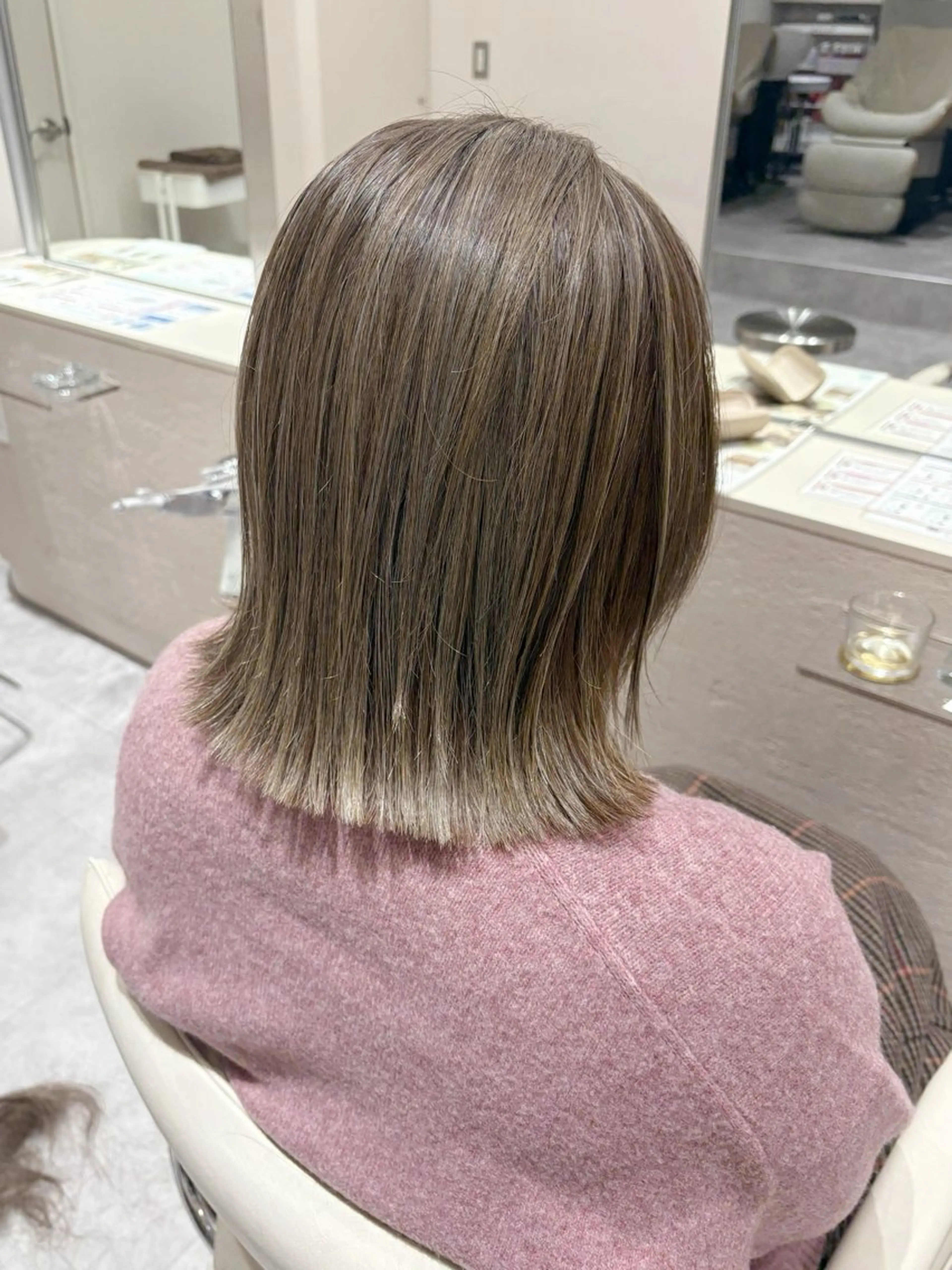 ミディアム カラー カット ヘアカラー トリートメント メンズパーマ特化🔥 ツイスパ/シャドウのヘアスタイル