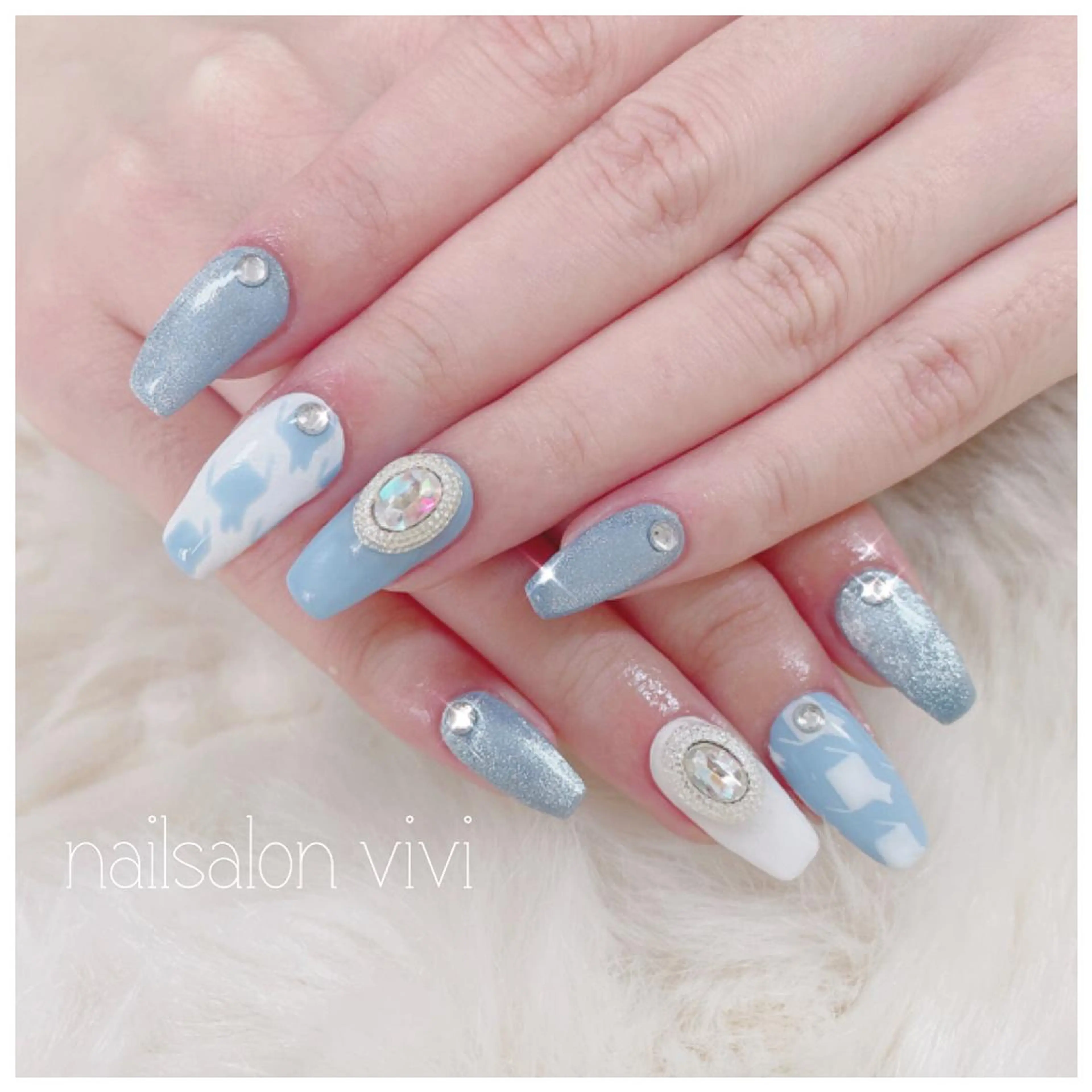 ネイル ＶＩＶＩ nailsalonのネイルデザイン
