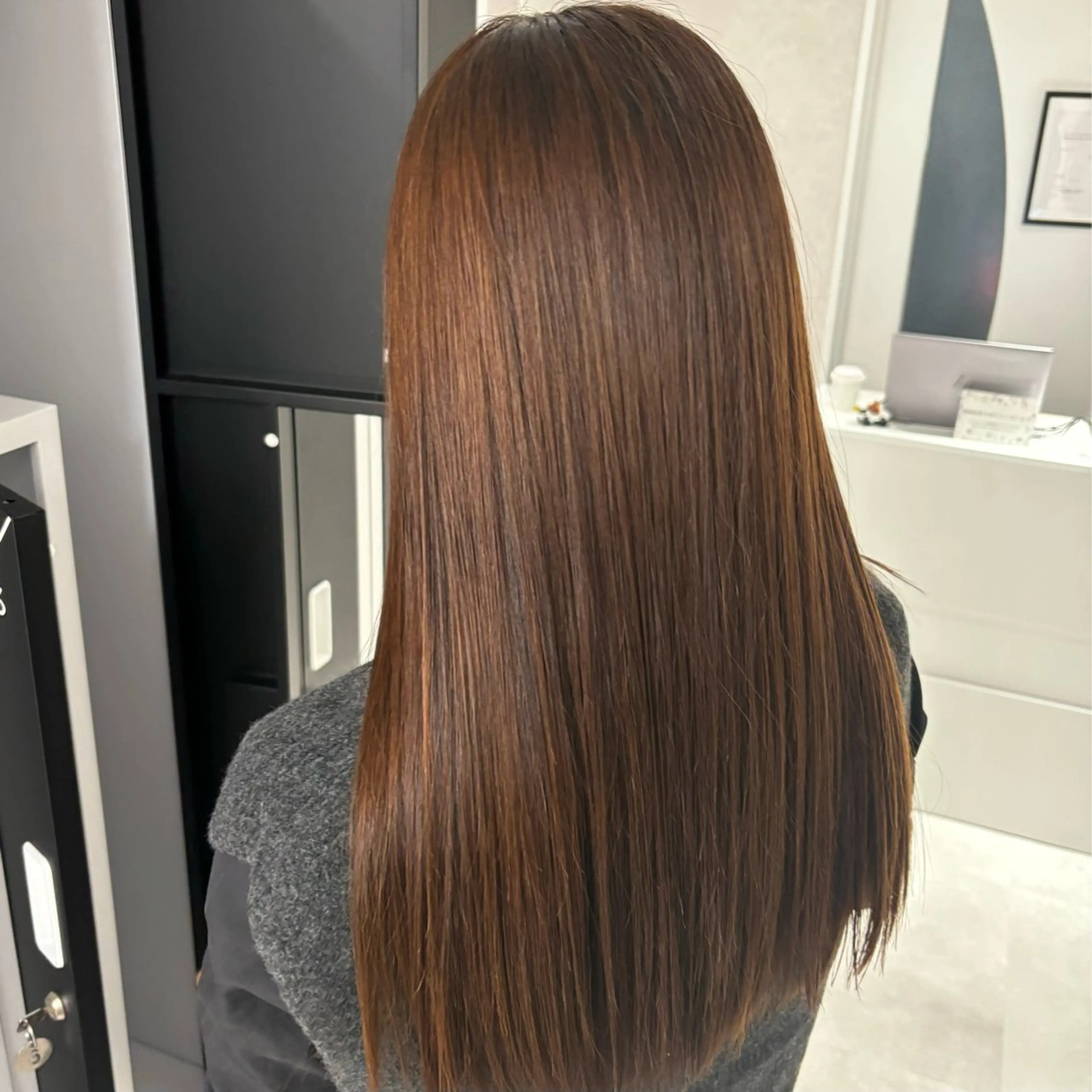 セミロング 🎀透明感カラー 𝐂𝐇𝐈𝐒𝐀のヘアスタイル