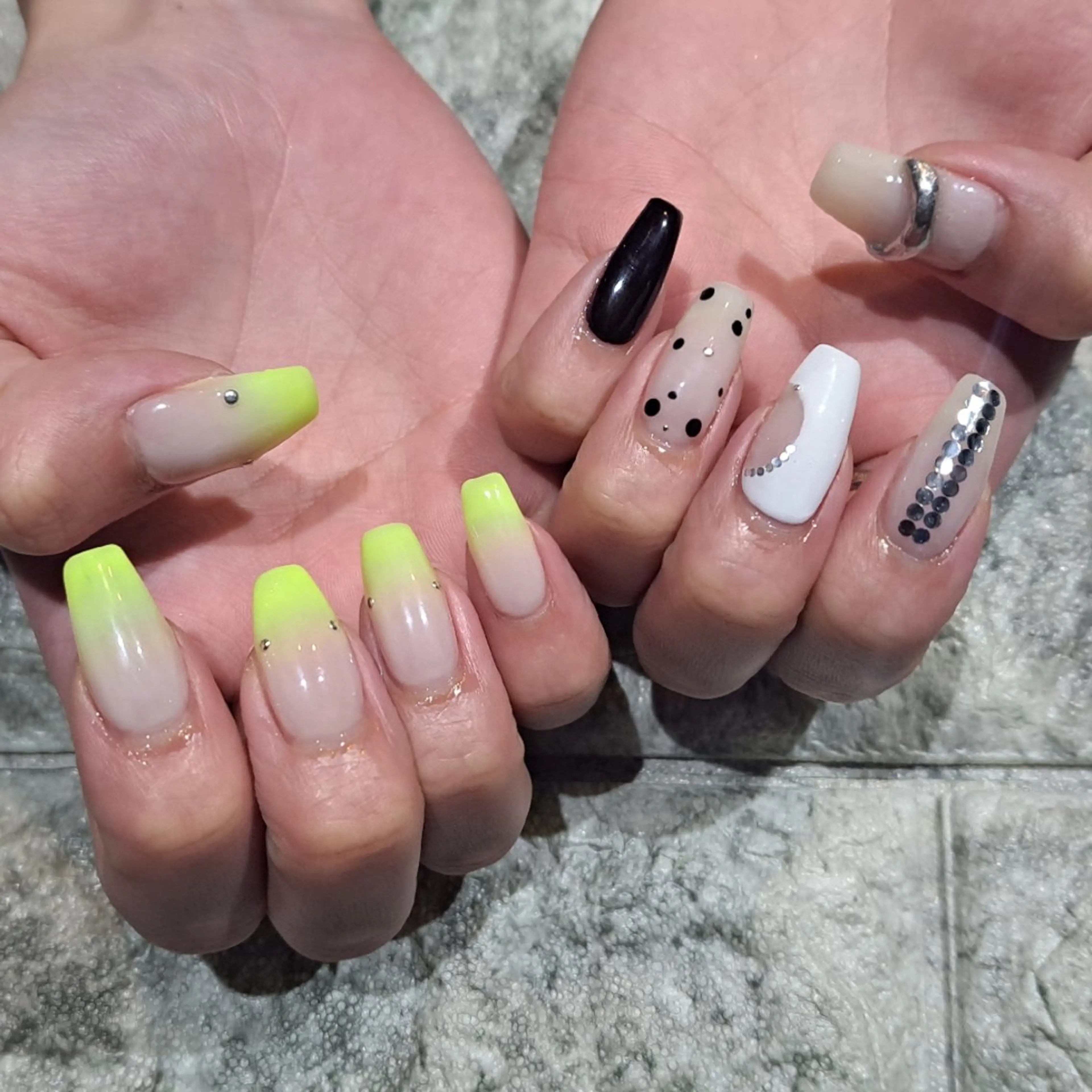 ネイル ジェルネイル ハンドネイル RounGe町田店 🧸大谷のネイルデザイン