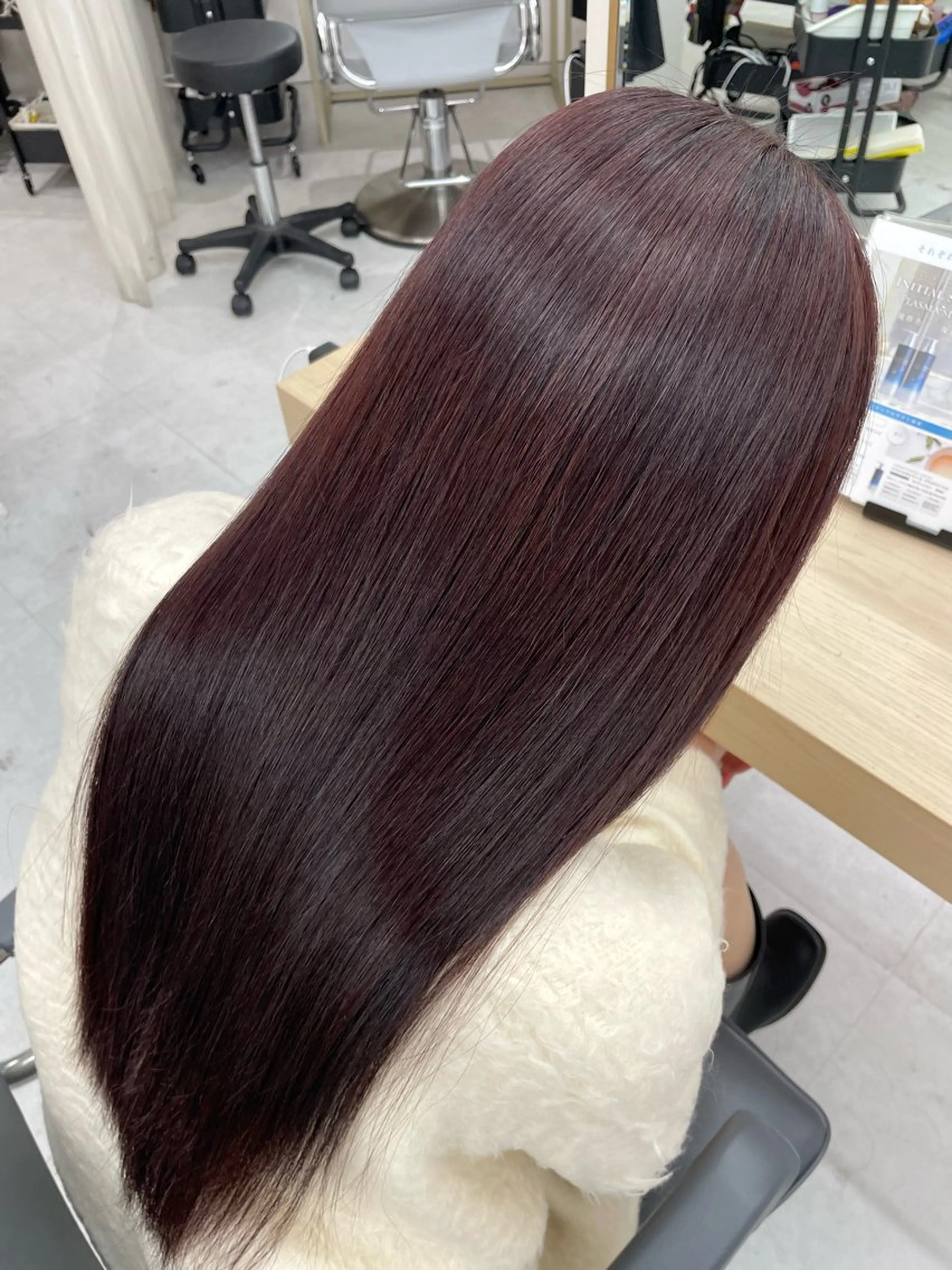 セミロング 半個室サロンyoures hair 髪質改善トリートメント東新宿店所属・榊原竜弥 髪質改善/美髪作りのヘアスタイル