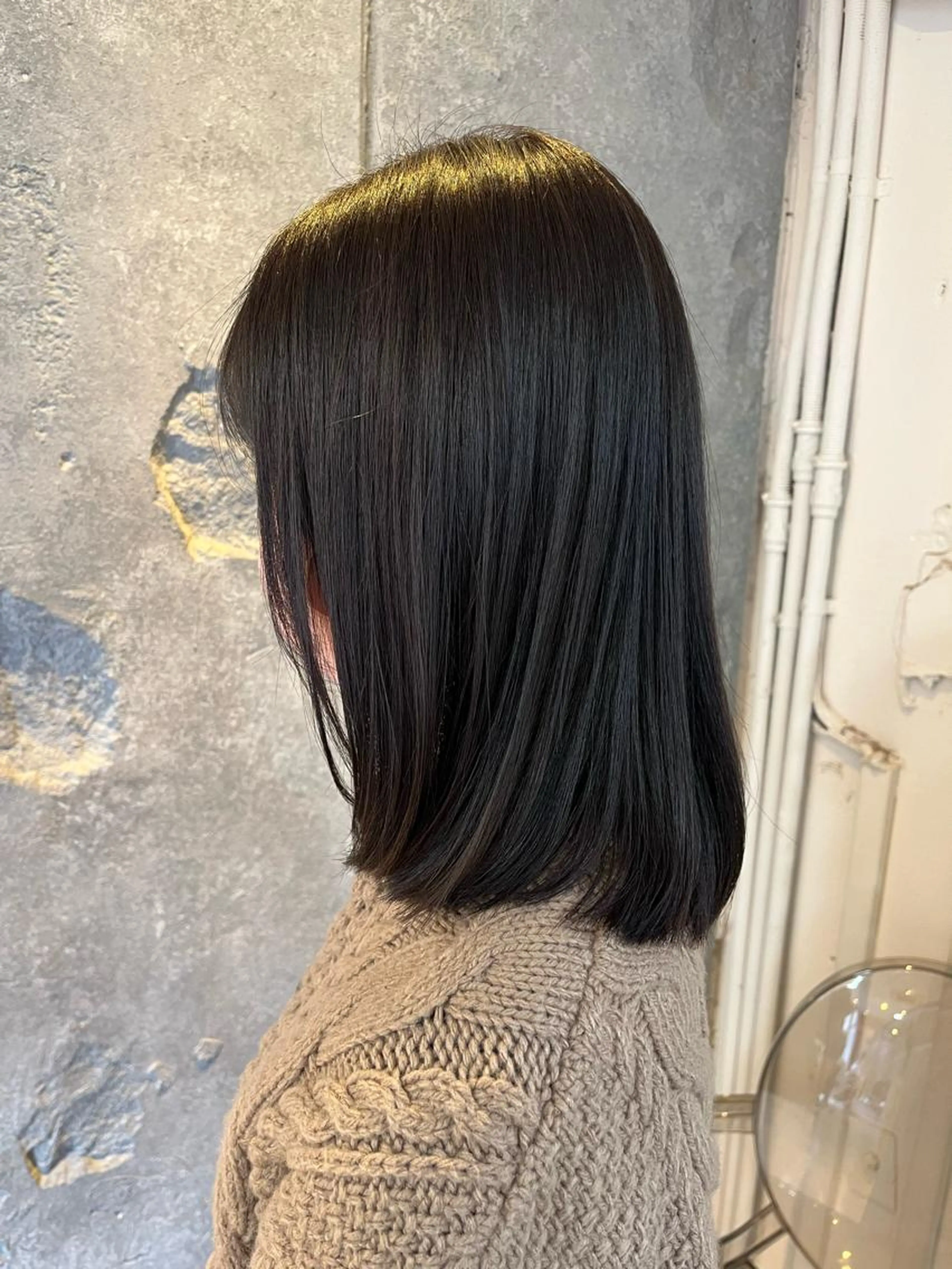 ミディアムからボブ位の長さ位を募集しております！　　　　　　くびれヘアなど。　最低でも3㎝切らせて頂きますの写真