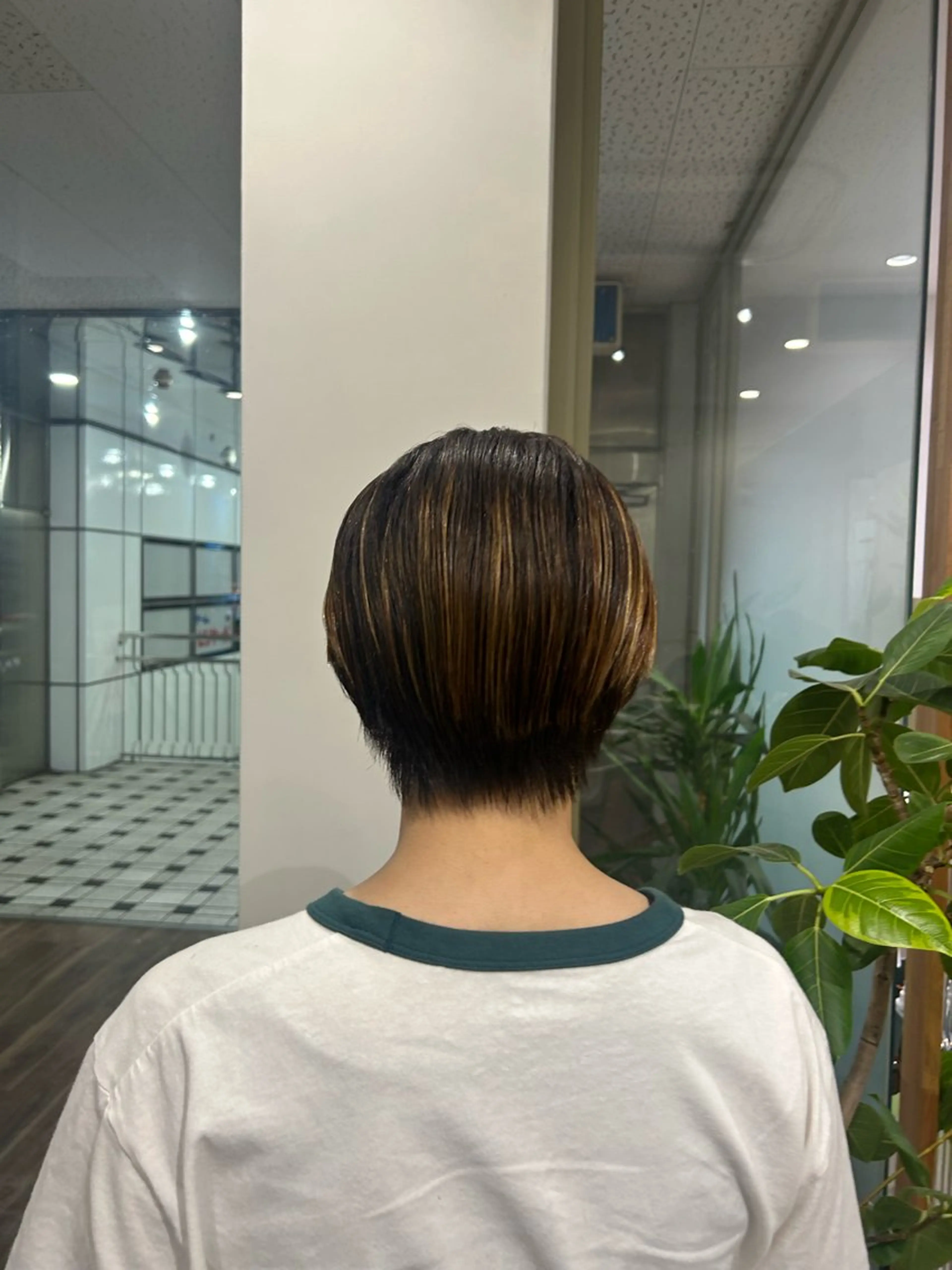 ショート ブリーチモデル/栄/ さあらのヘアスタイル