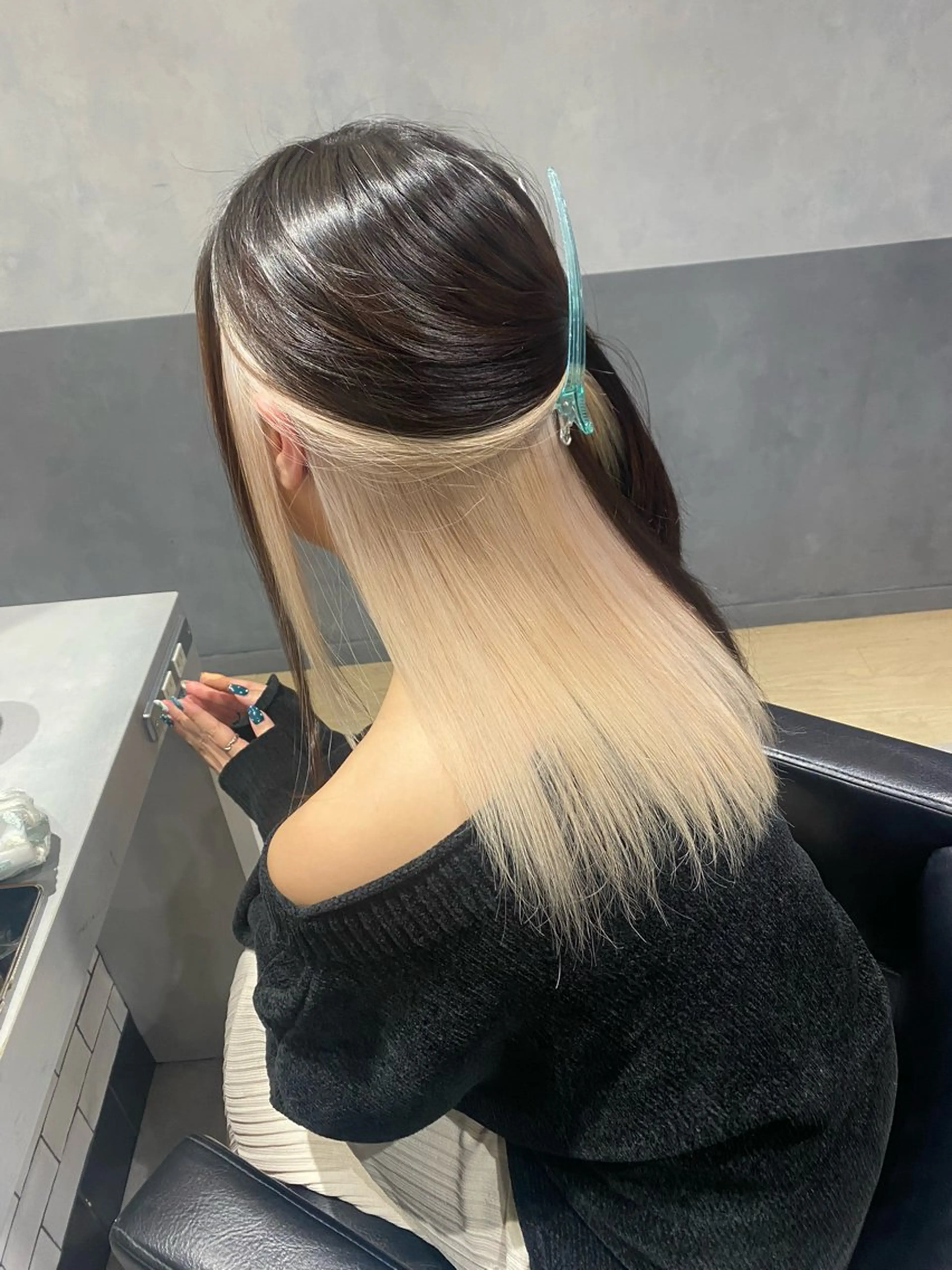 ミディアム ハイトーンエフェクト ブリーチいち丸のヘアスタイル