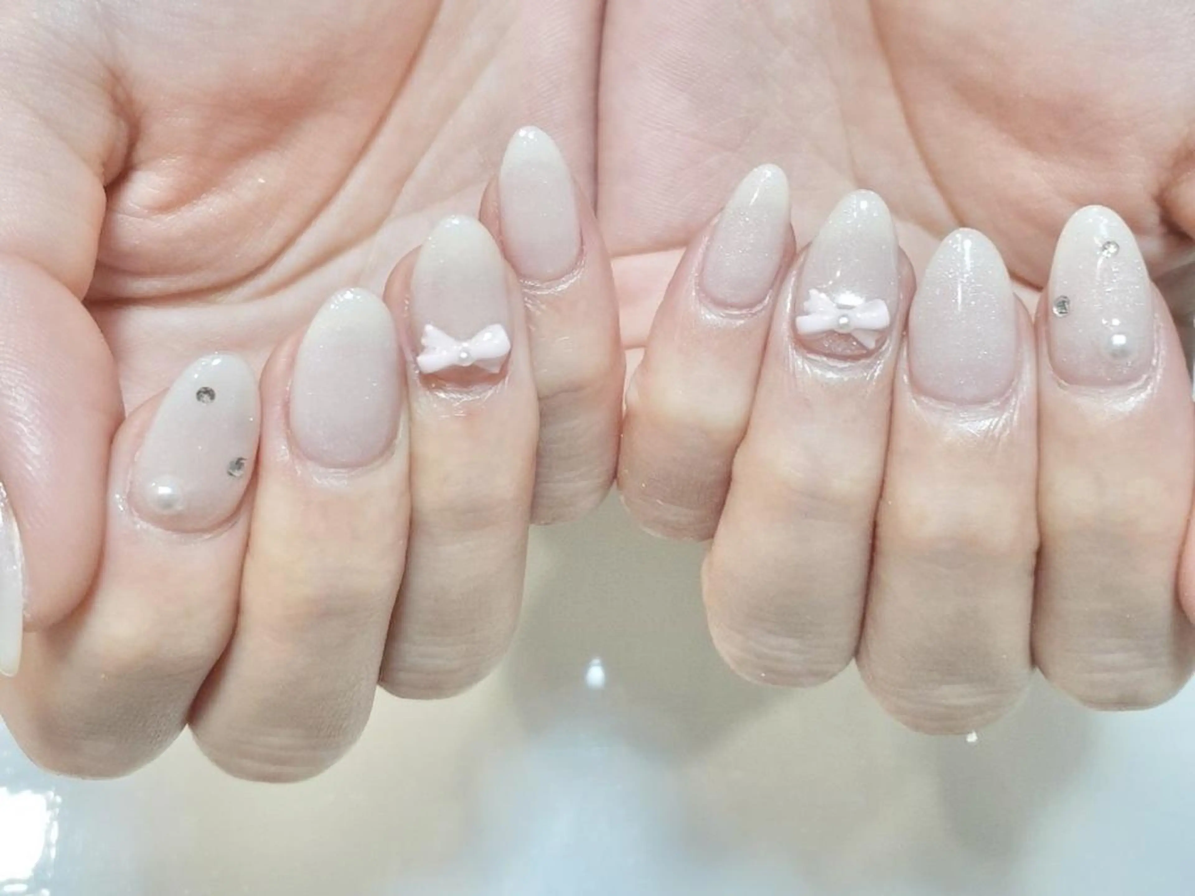 ネイル リボン ワンホンネイル 冬ネイル ハンドネイル joieange嶋田 心斎橋店Nail🦋のネイルデザイン