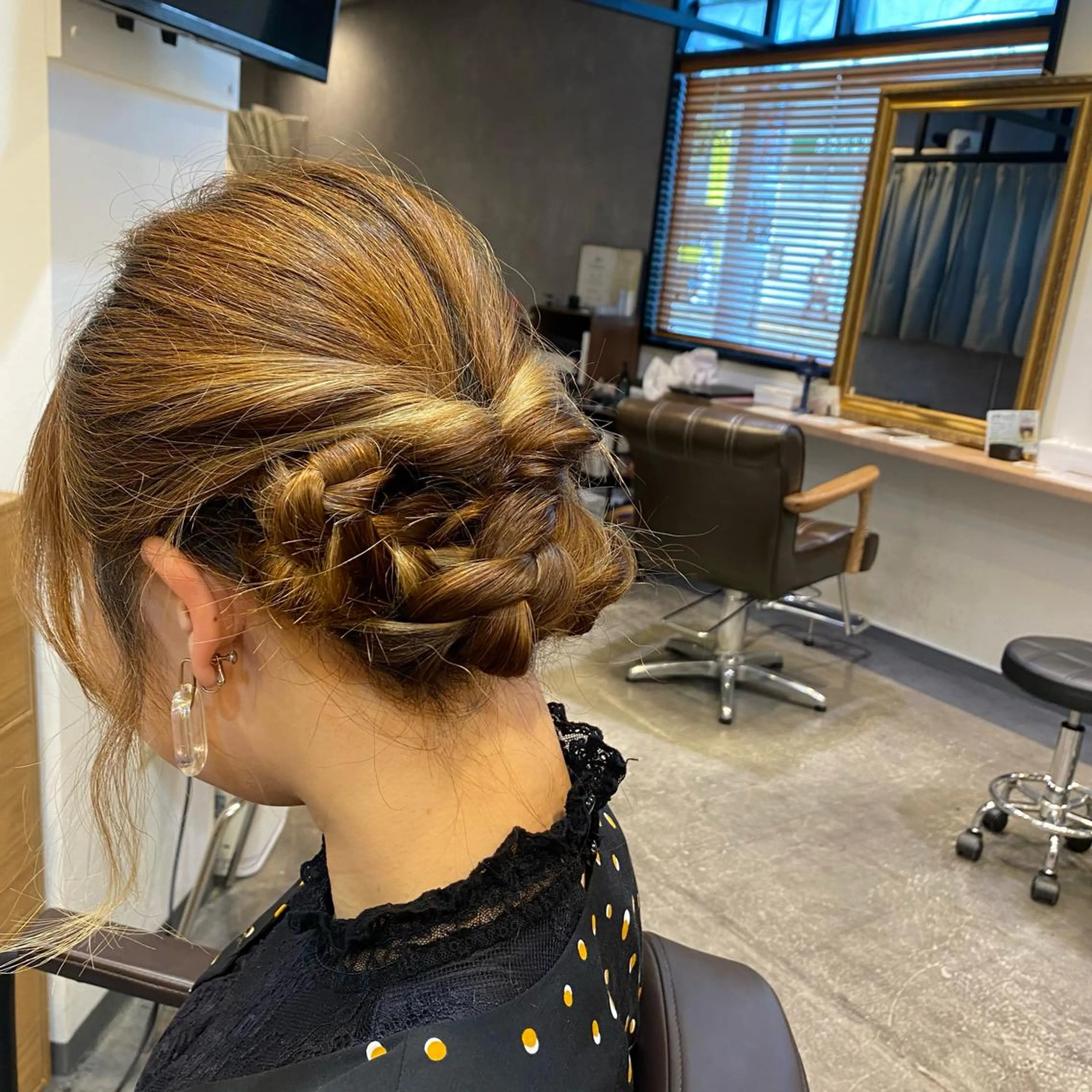 ロング ✨️デザインカラー AIRI✨のヘアスタイル