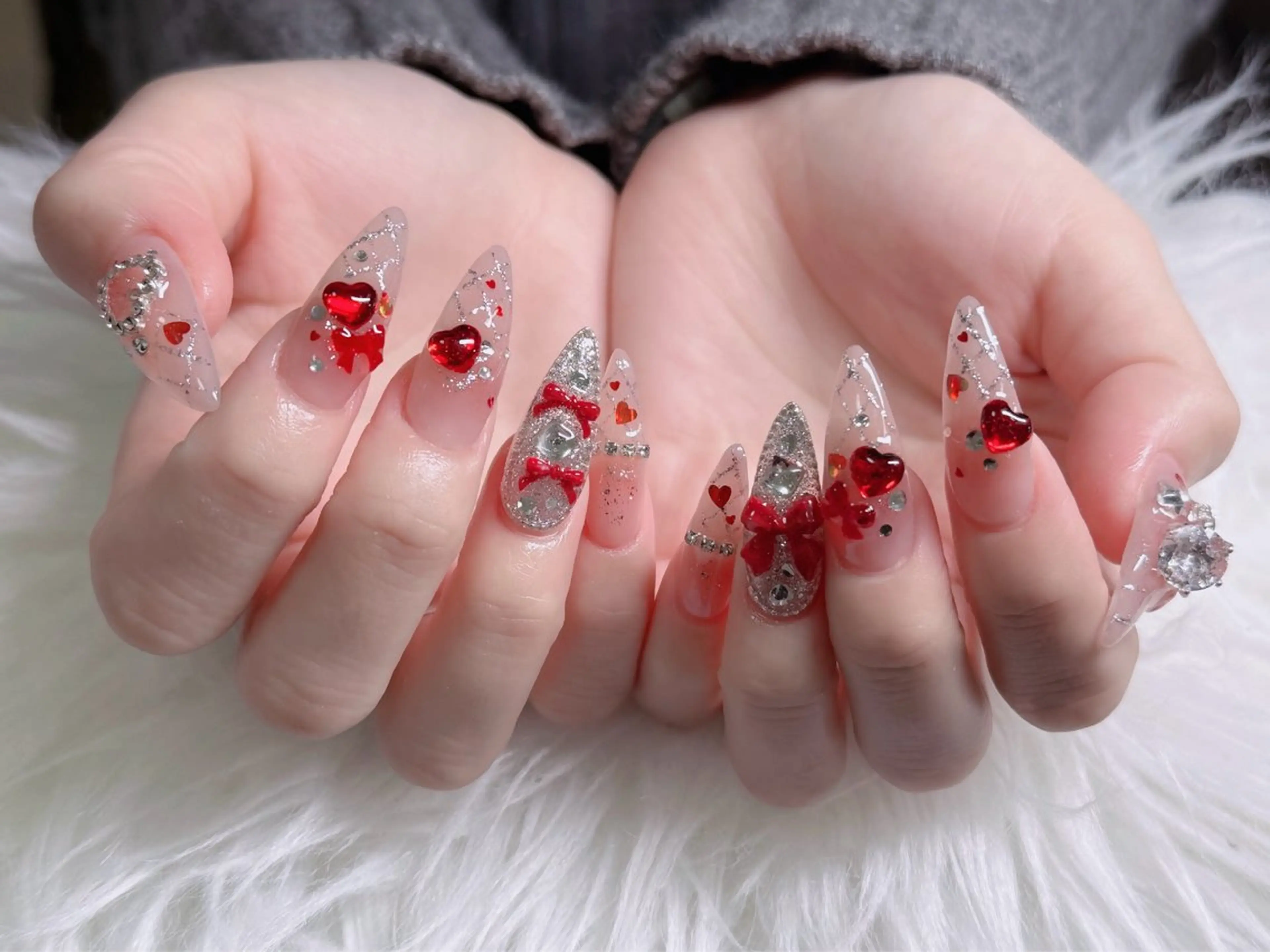 ネイル フレンチネイル ジェルネイル ガラスフレンチ ハロウィン ハート ハンドネイル H.baby Nail Salonのネイルデザイン