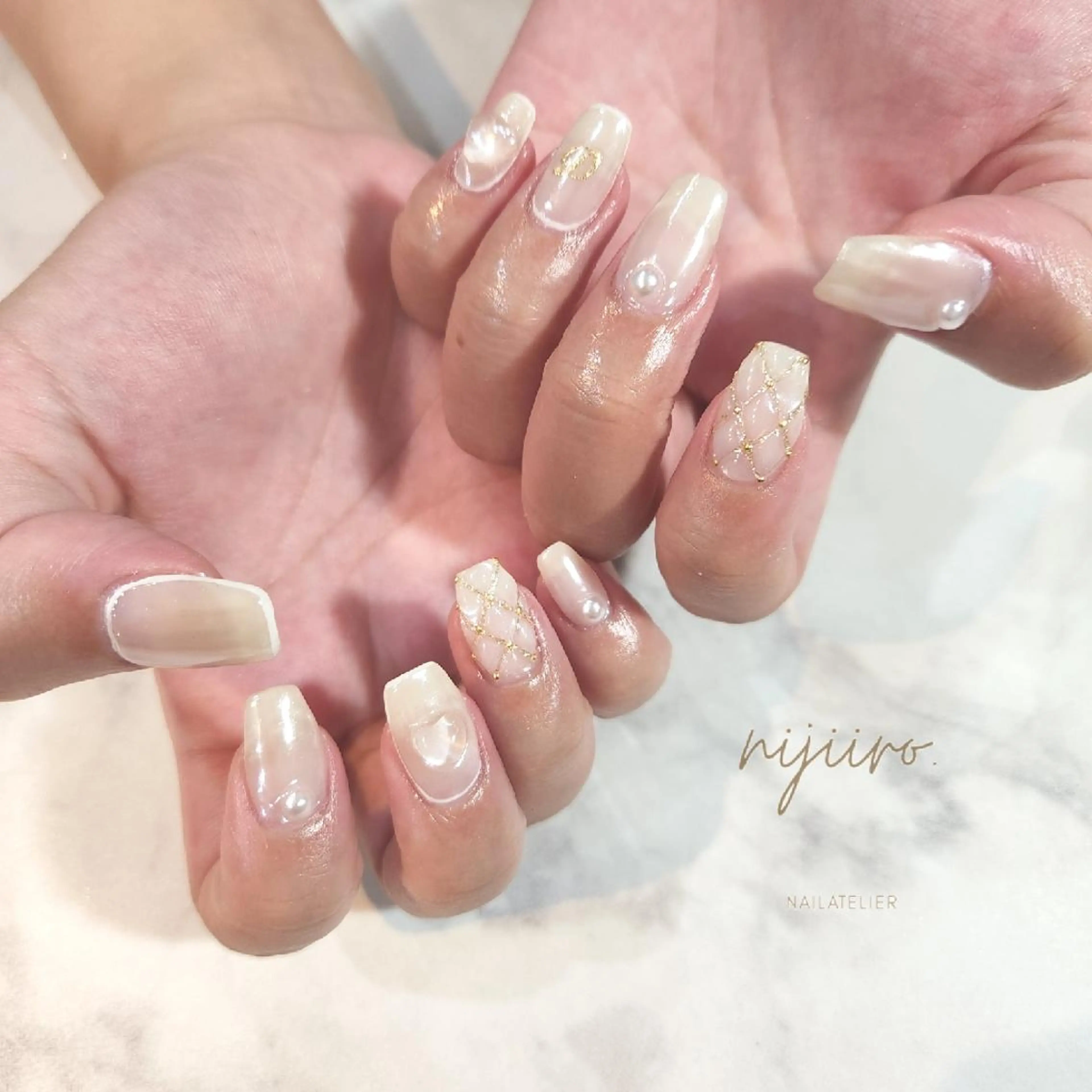 ネイル ハンドネイル nailatelier nijiiro.所属・nijiiro🌈 サトウのネイルデザイン