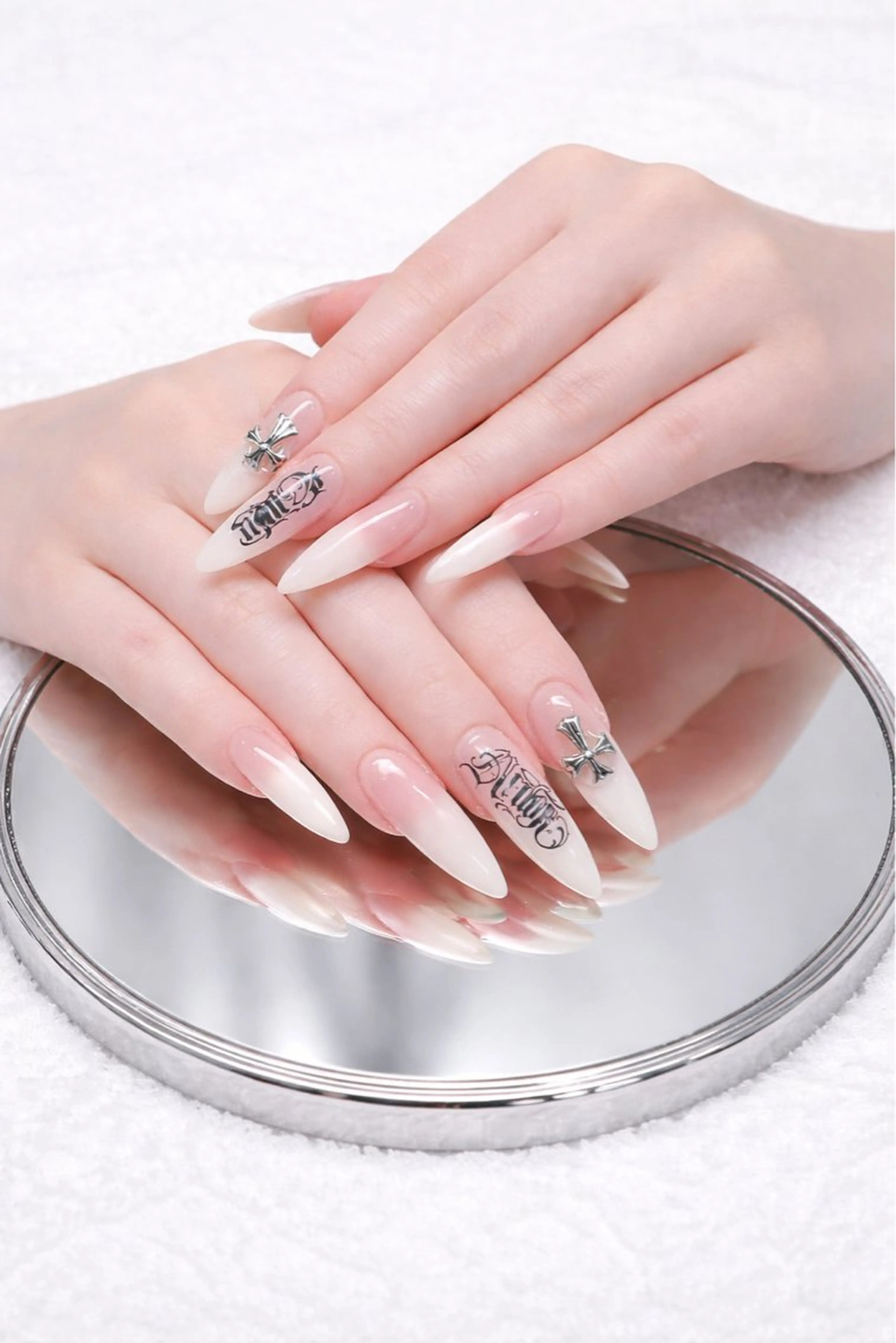 ネイル BA_PIU NAILのネイルデザイン