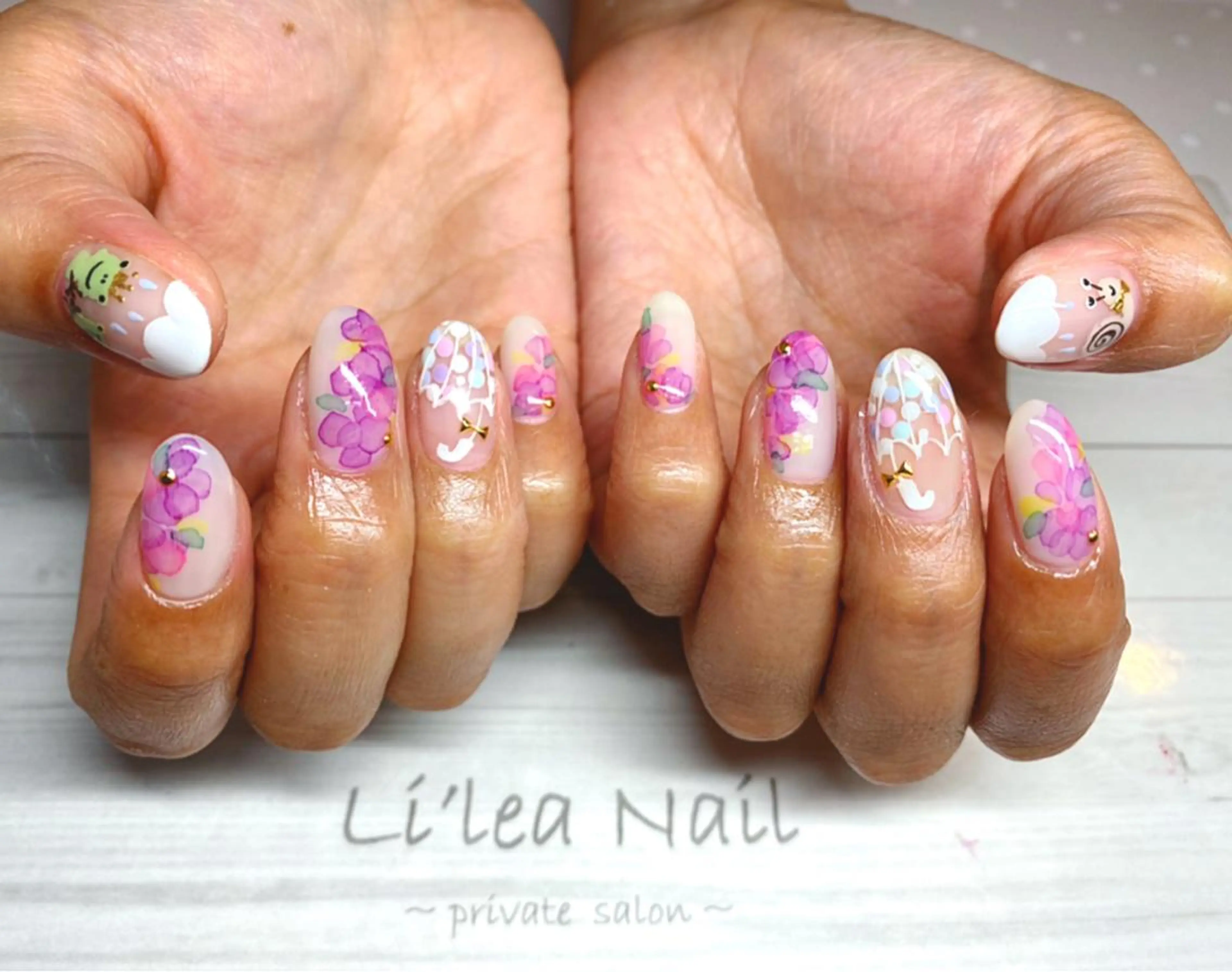 ネイル Li'leaNail AINAのネイルデザイン
