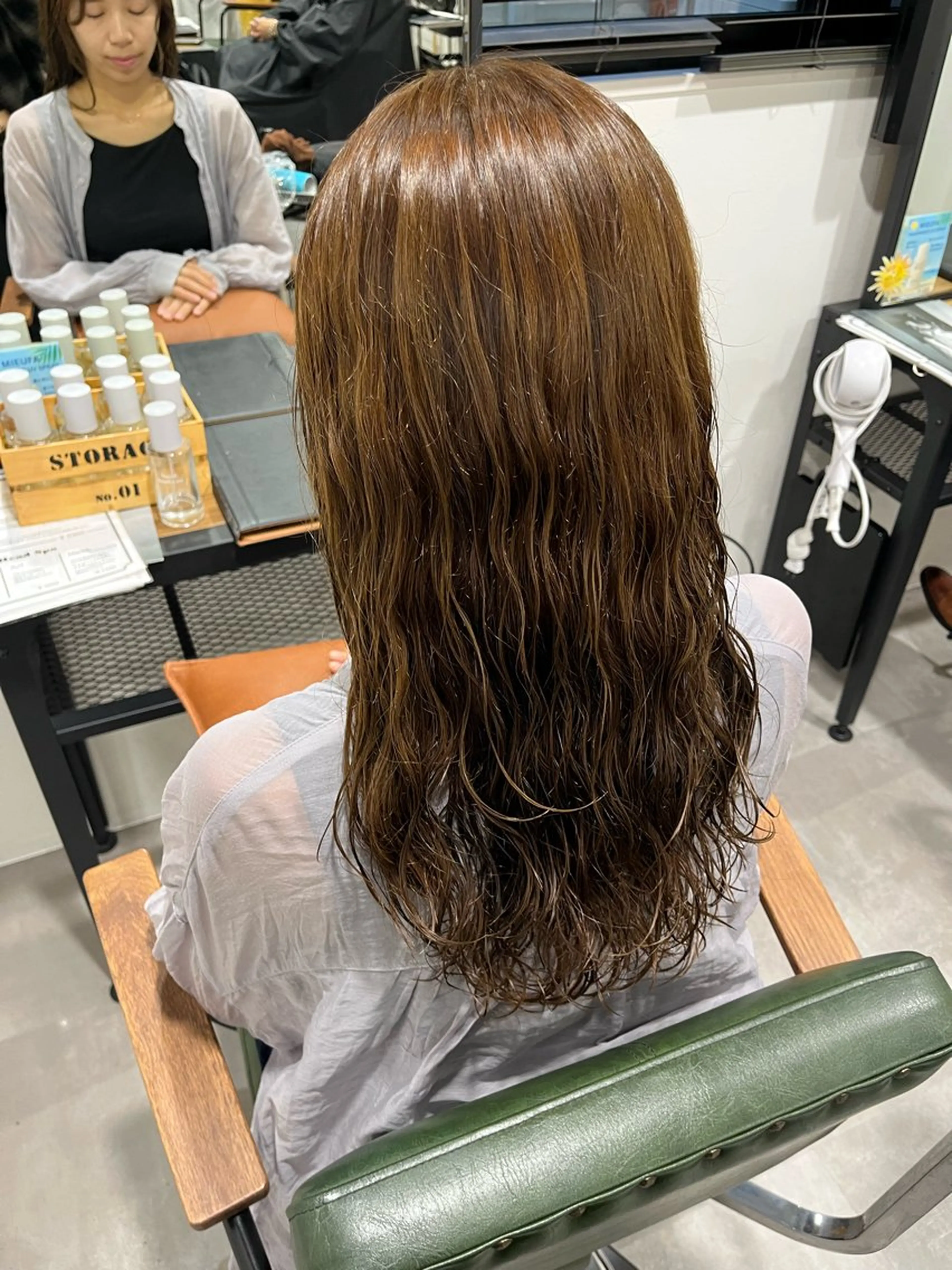 セミロング ヘアカラー 艶カラー透明感カラー まいか🫧‪のヘアスタイル
