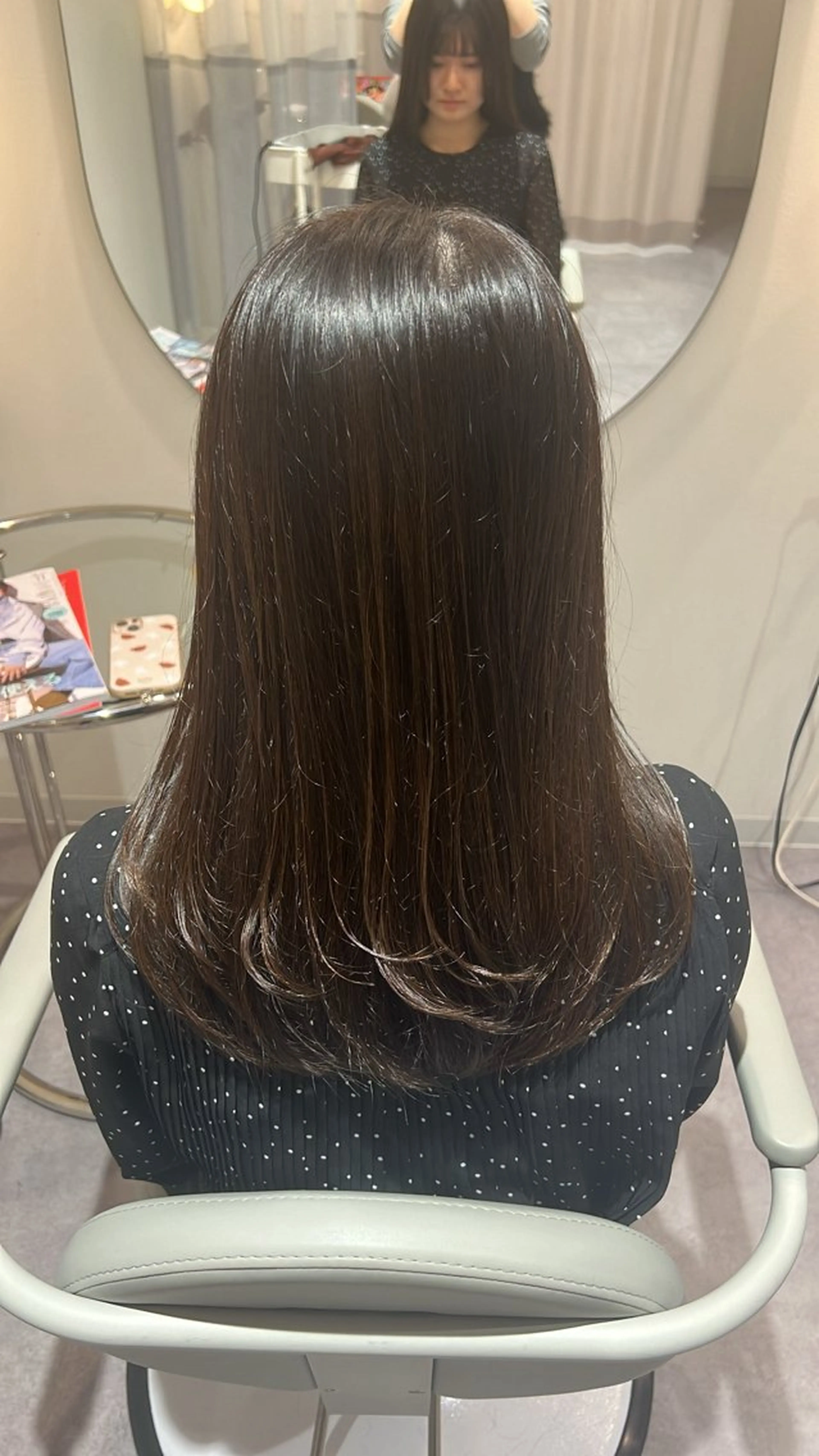 セミロング チョコレートブラウン ヘアカラー トリートメント 美髪✨艶髪✨髪質改善 カラー特化🌙鈴屋和のヘアスタイル