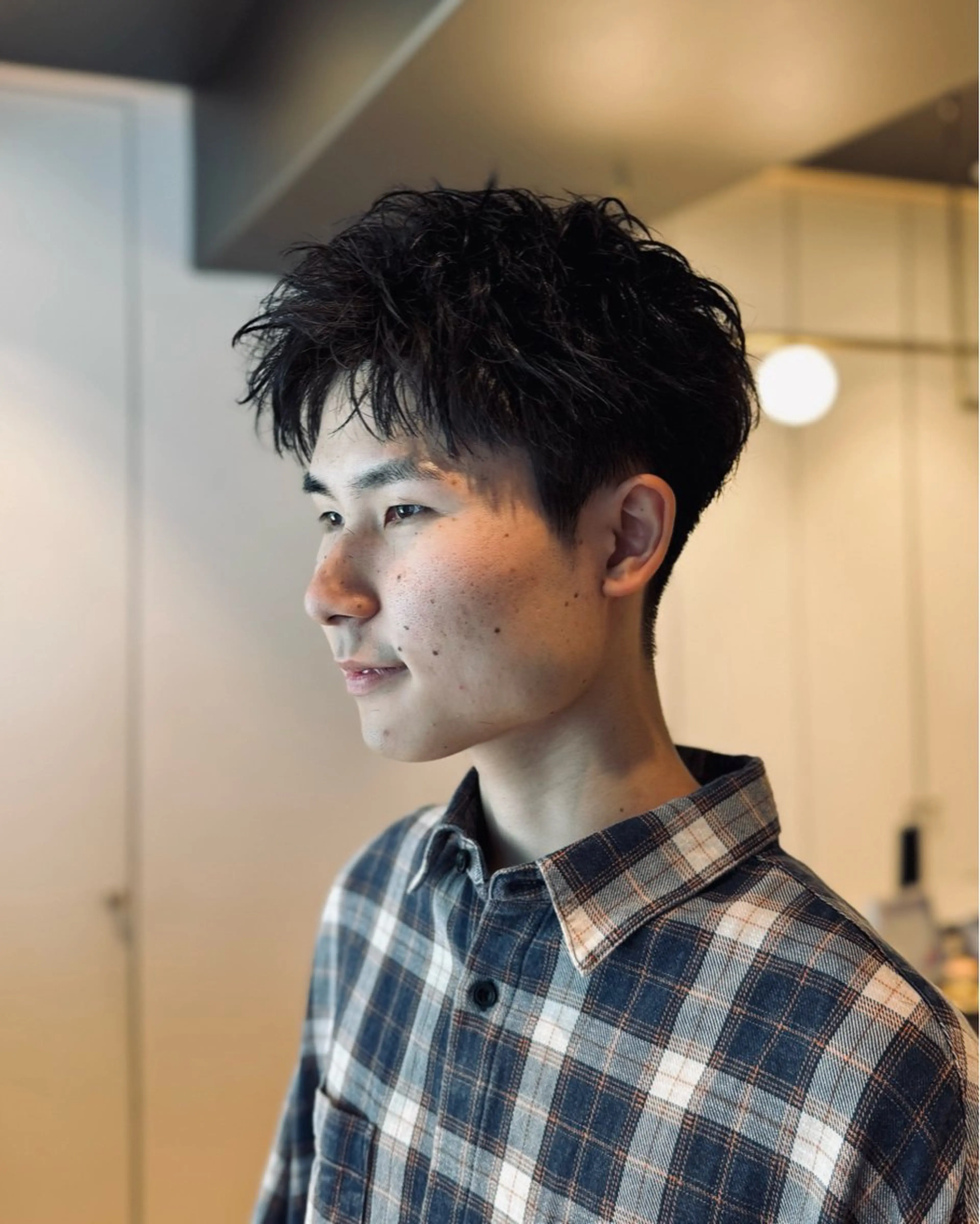 ショート パーマ メンズ メンズパーマ くせ毛 ショートヘア カット パーマ スパイキーショート 大人パーマ 丸山のヘアスタイル