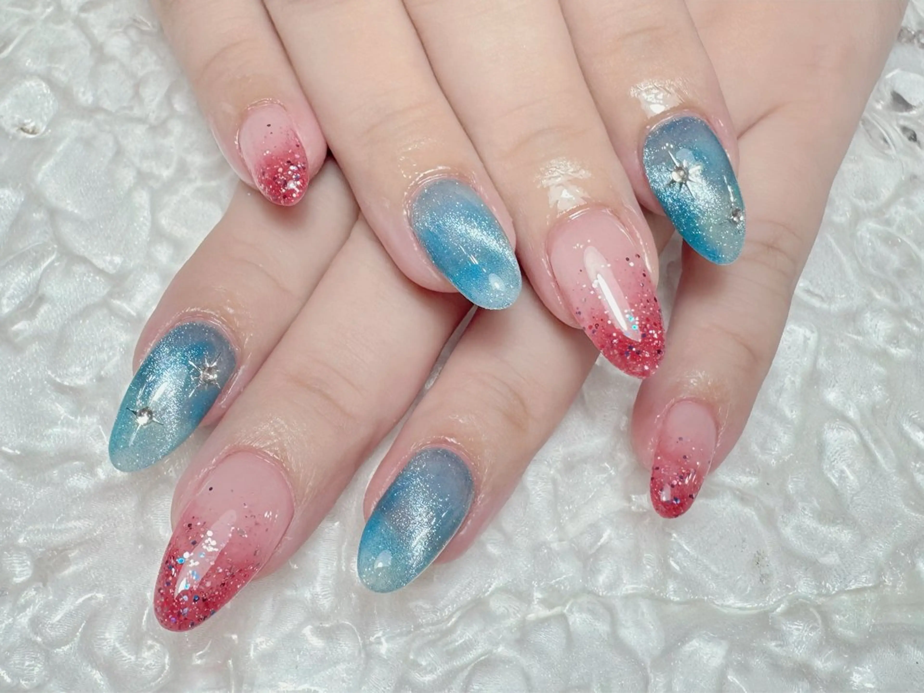 ネイル ハンドネイル マジックミラー所属・マジック ミラーのネイルデザイン