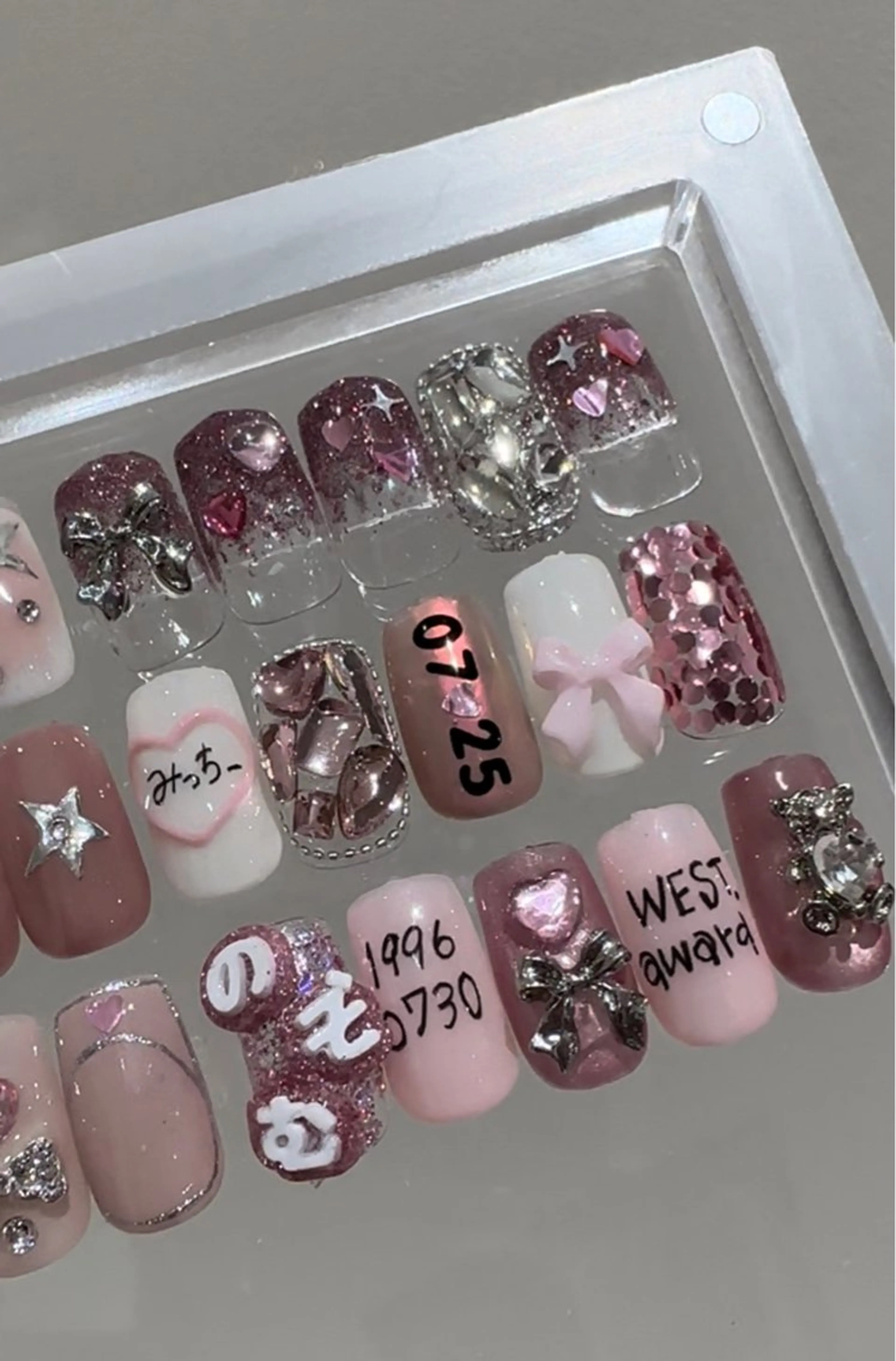 ネイル hair&make EARTH coiffure beaute 龍ケ崎店所属・tomita ayakaのネイルデザイン