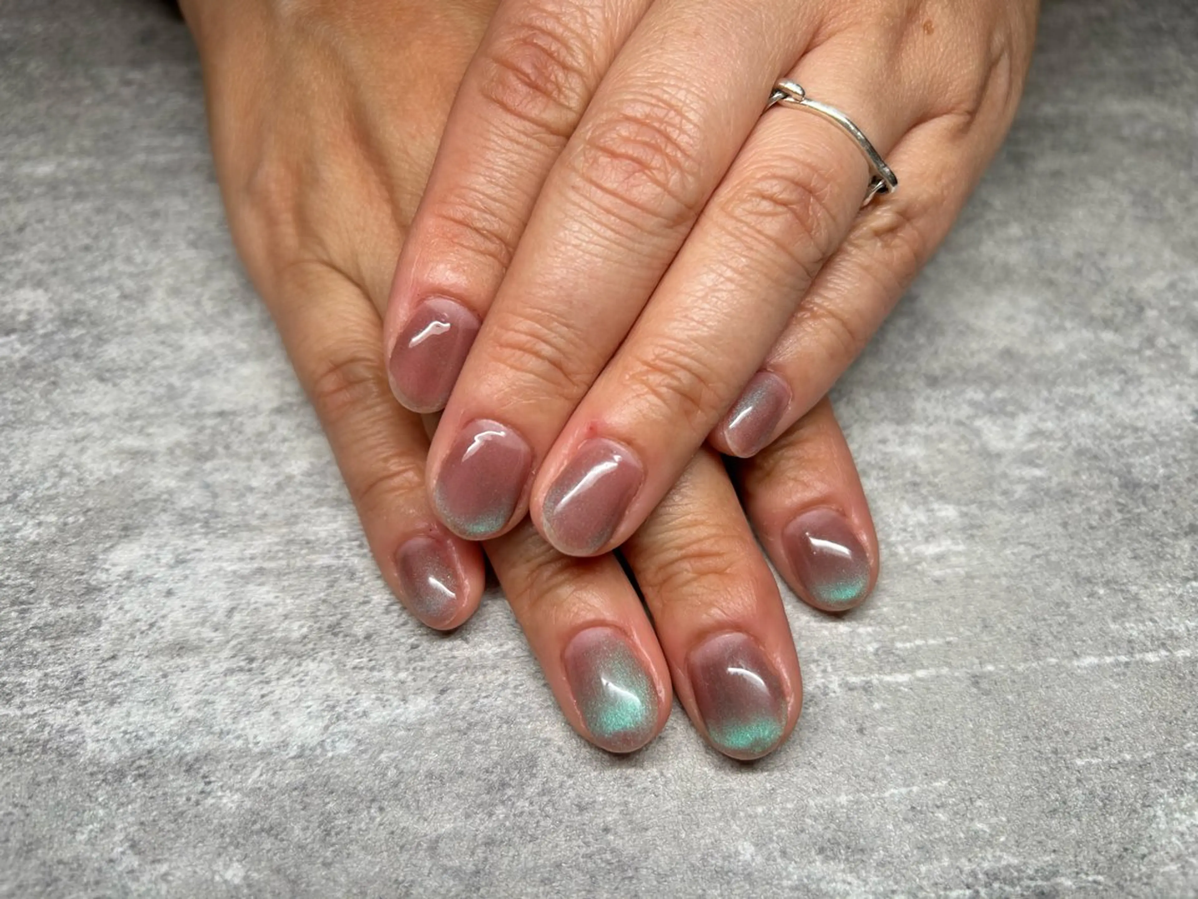 ネイル マグネットネイル ハンドネイル Lisa’s Salonのネイルデザイン