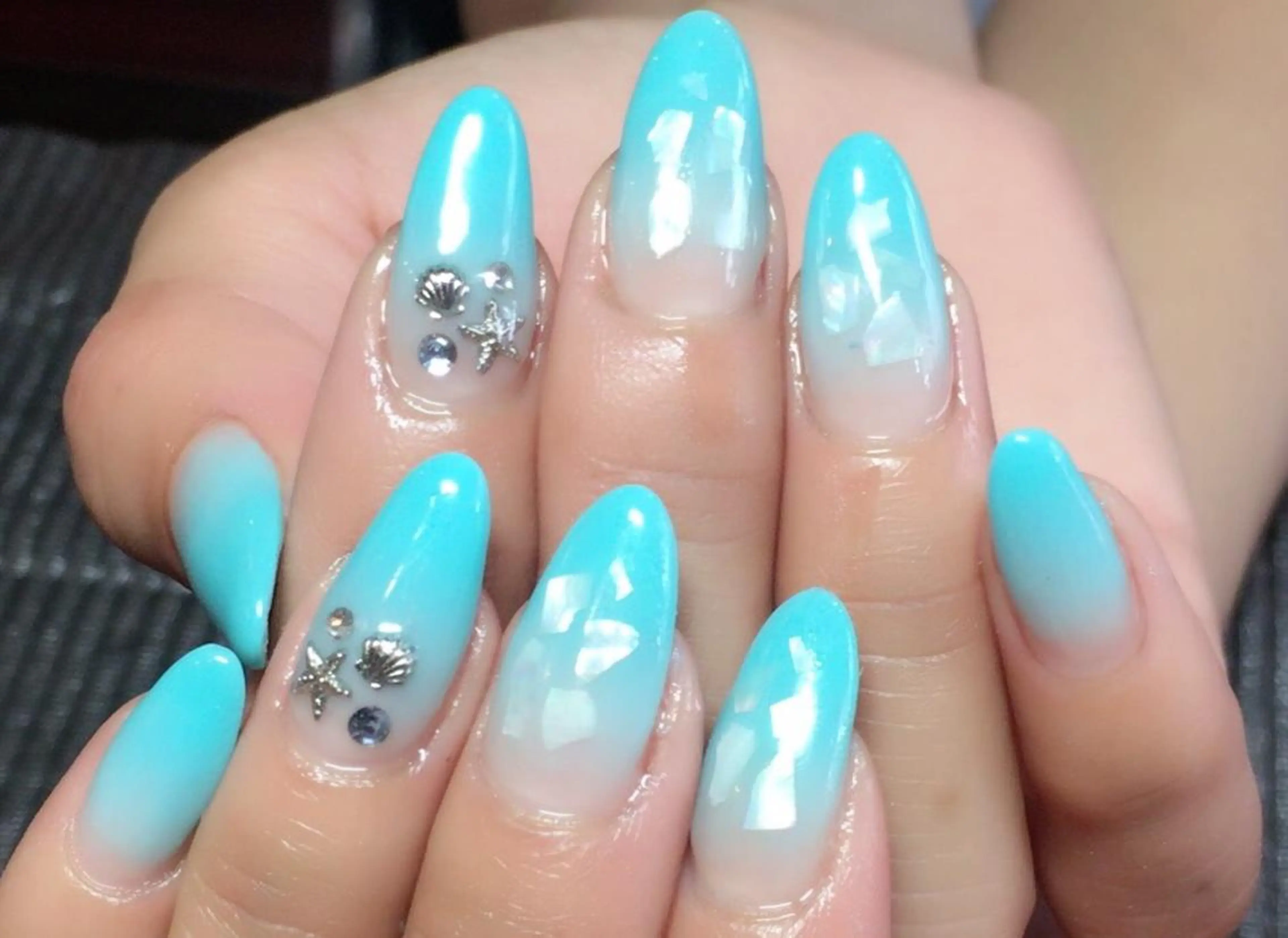 ネイル アートネイル アクアライズ所属・アクア ライズのネイルデザイン