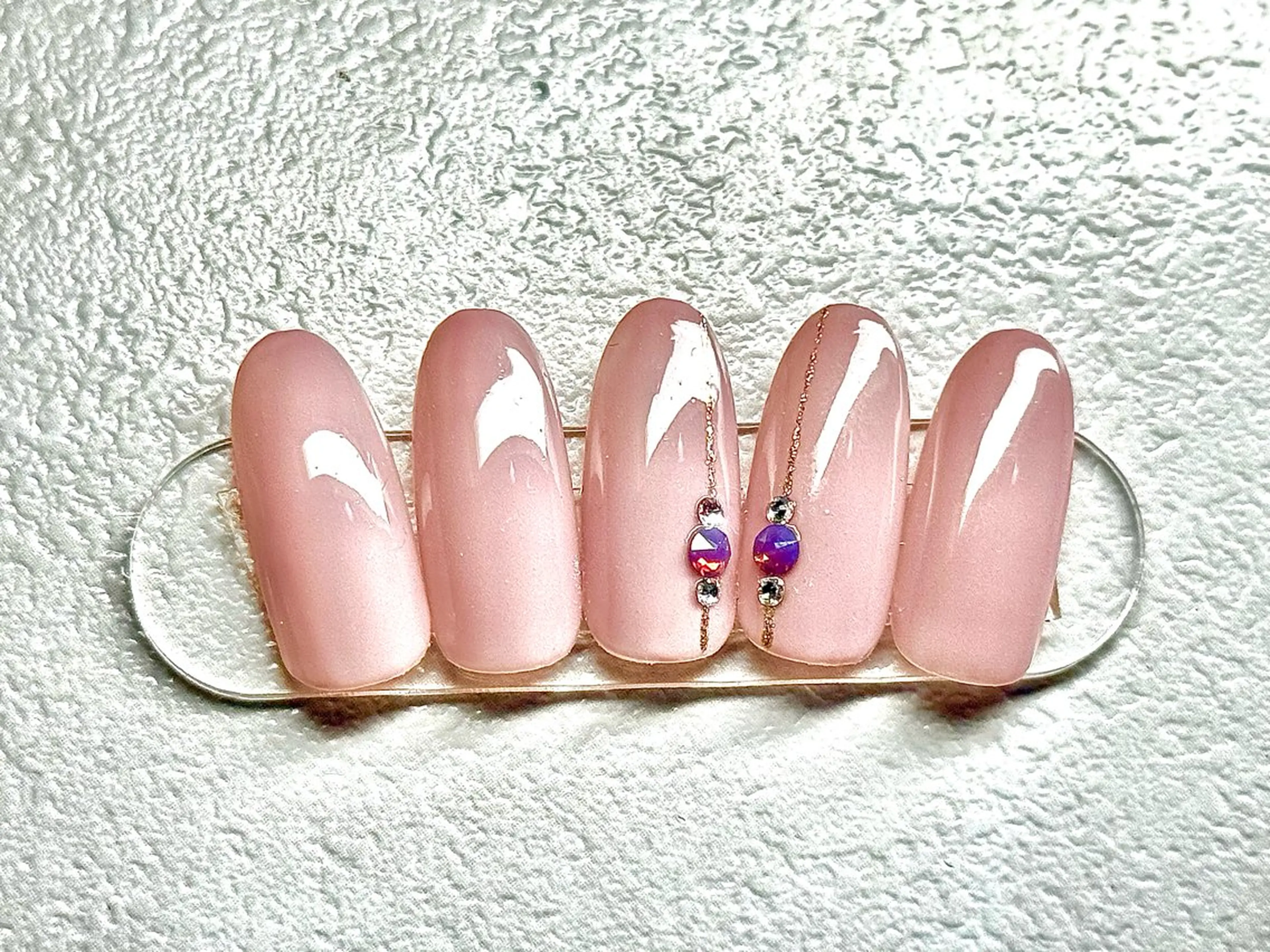 ネイル ラメ(グリッター) ストーンネイル MILImili nailのネイルデザイン