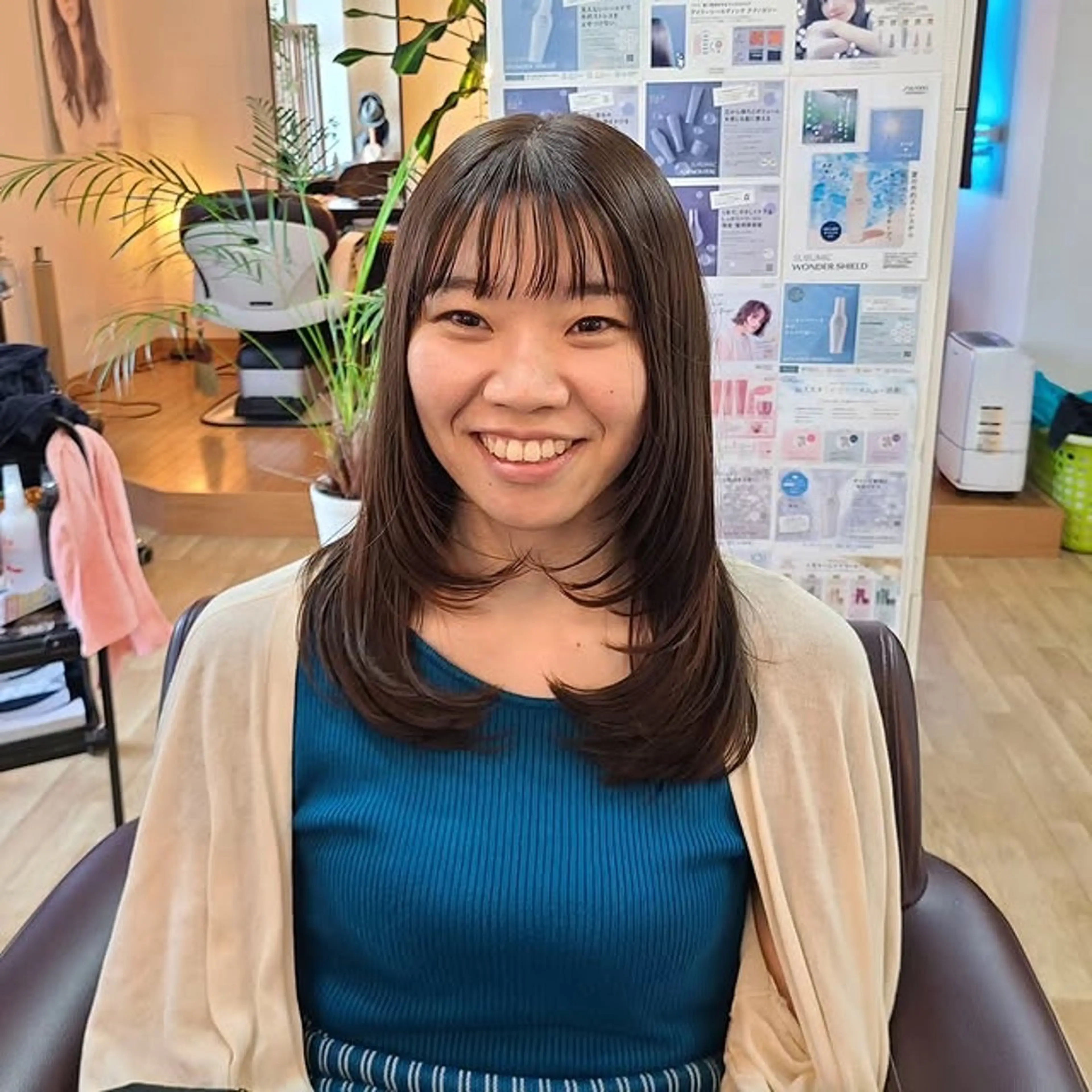 ロング カット ヘアカラー シ マのヘアスタイル